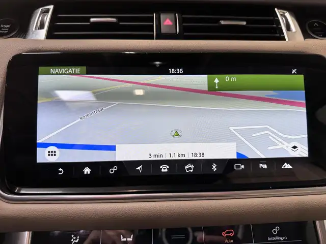 Land Rover Range Rover Sport view 13