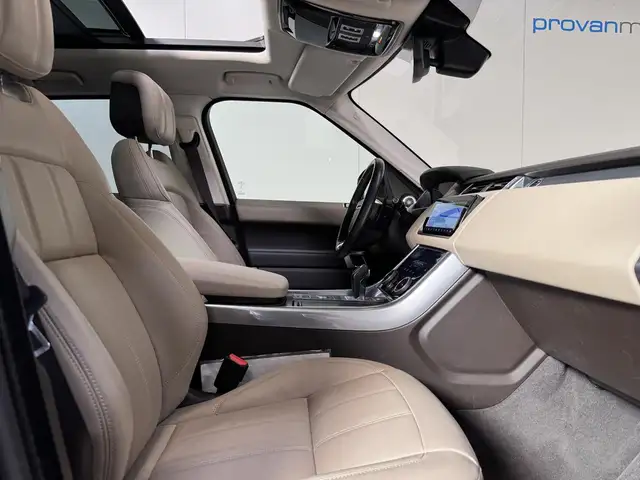 Land Rover Range Rover Sport view 2