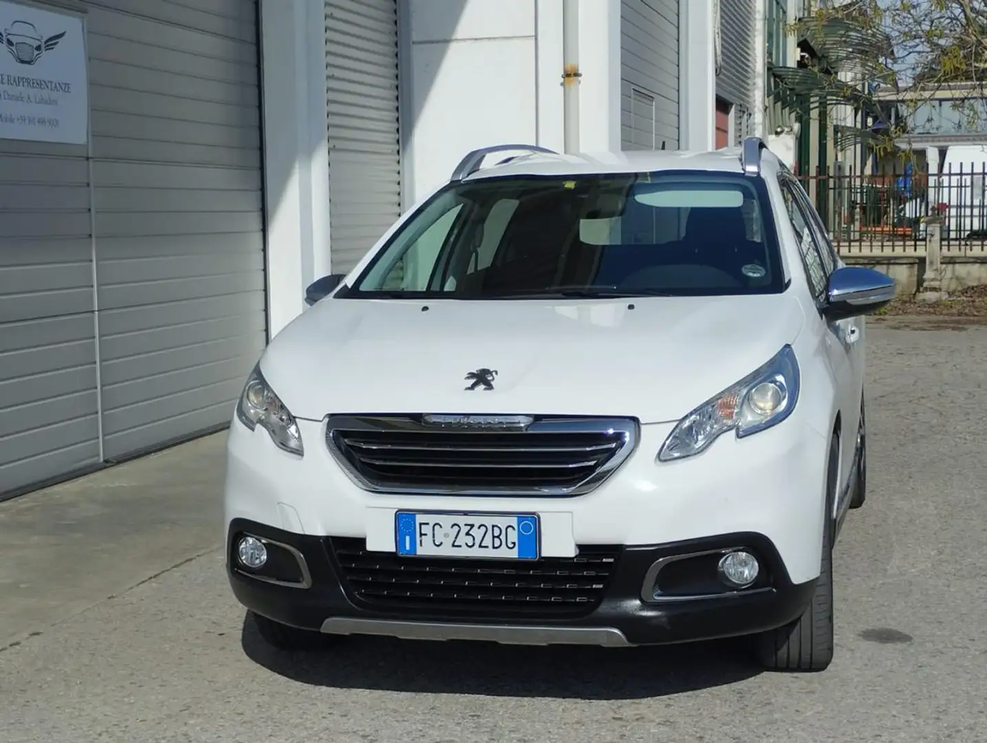 Peugeot 2008 PureTech Turbo 110 S&S Allure OK NEOPATENTATI Blanco - 2