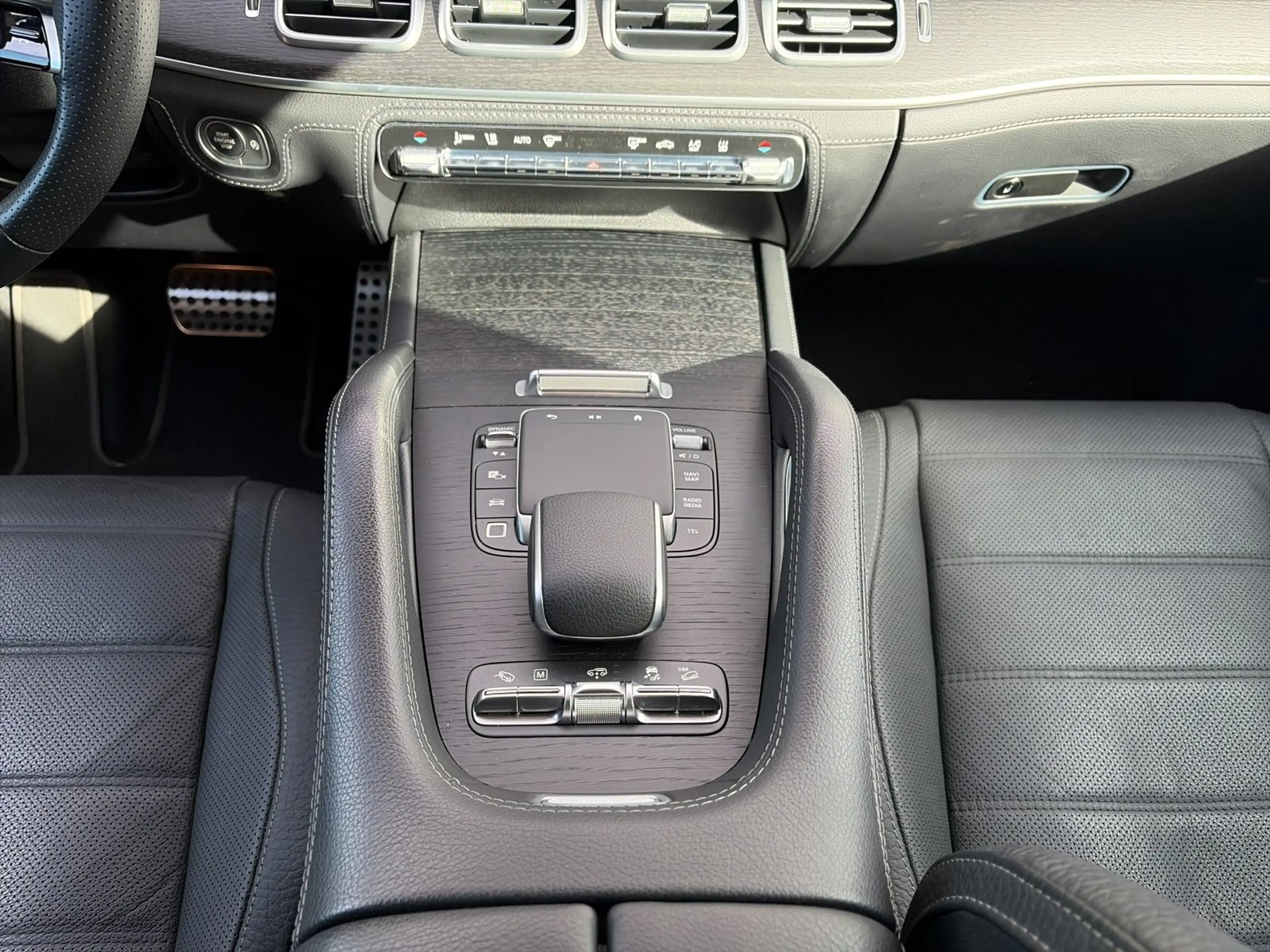 Mercedes-Benz GLS 450 AHK 360° STANDHZ HEAD-UP MASSAGE PANO — photo 13