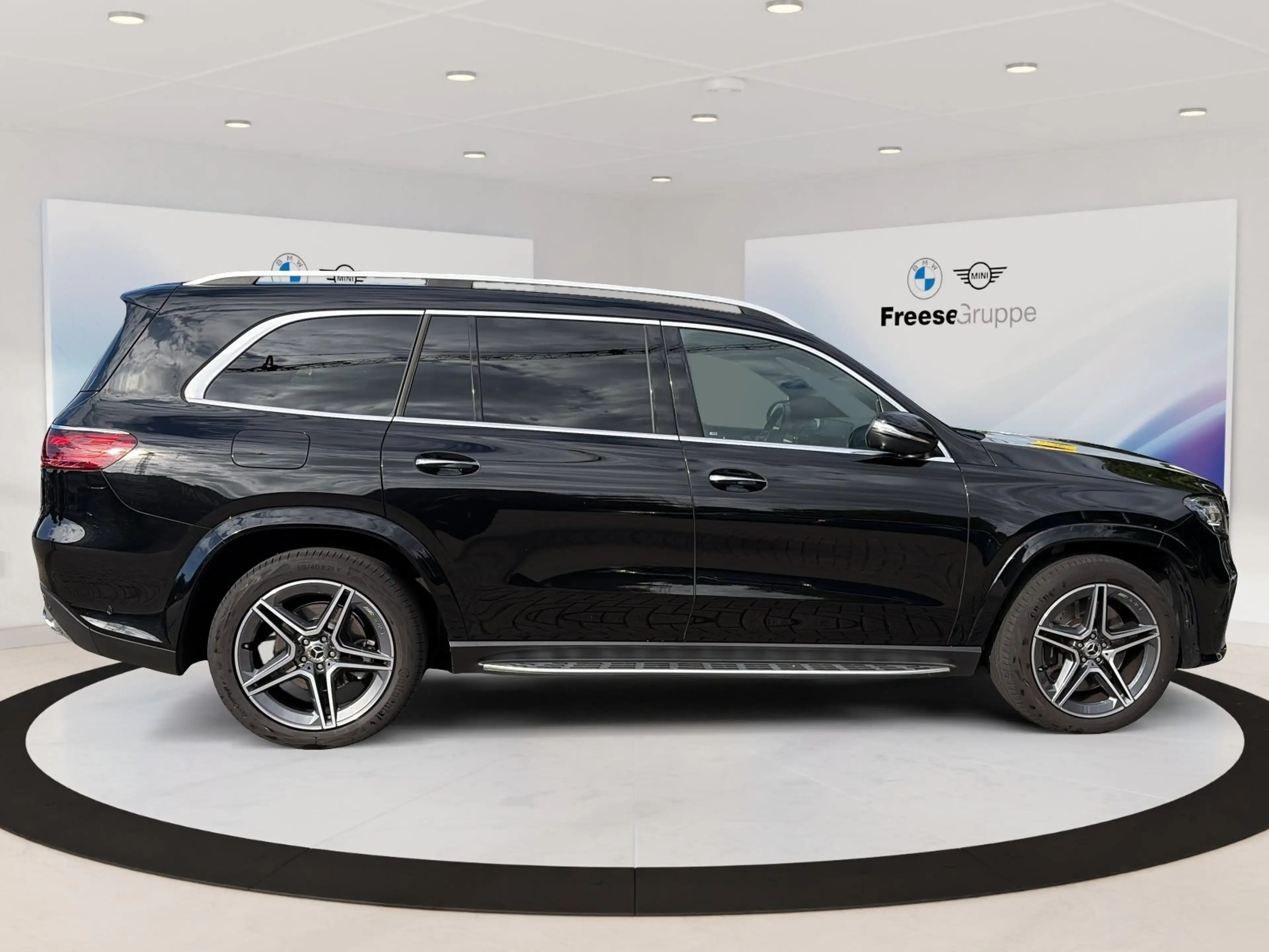 Mercedes-Benz GLS 450 AHK 360° STANDHZ HEAD-UP MASSAGE PANO — photo 7