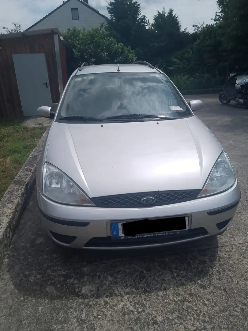Ford Focus Focus Turnier DI Futura Argent - 1