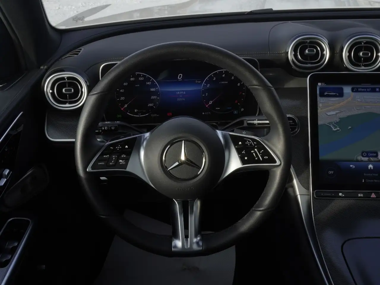 Mercedes-Benz GLC снимка Mercedes-Benz GLC