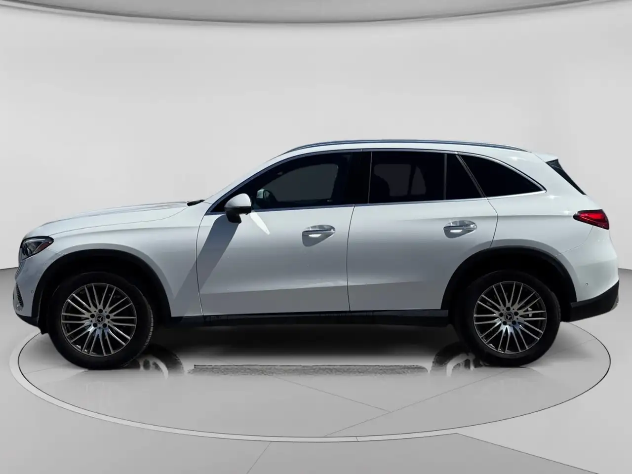 Mercedes-Benz GLC снимка Mercedes-Benz GLC