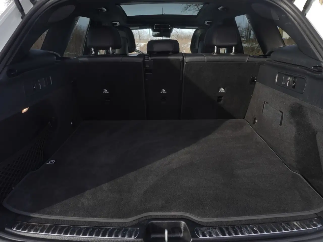 Mercedes-Benz GLC снимка Mercedes-Benz GLC