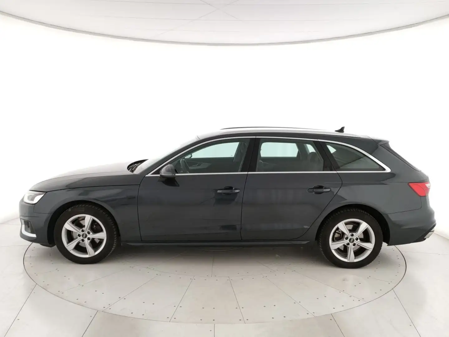 Audi A4 Avant 35 2.0 tdi mhev Business Advanced 163cv s-tr Grigio - 2