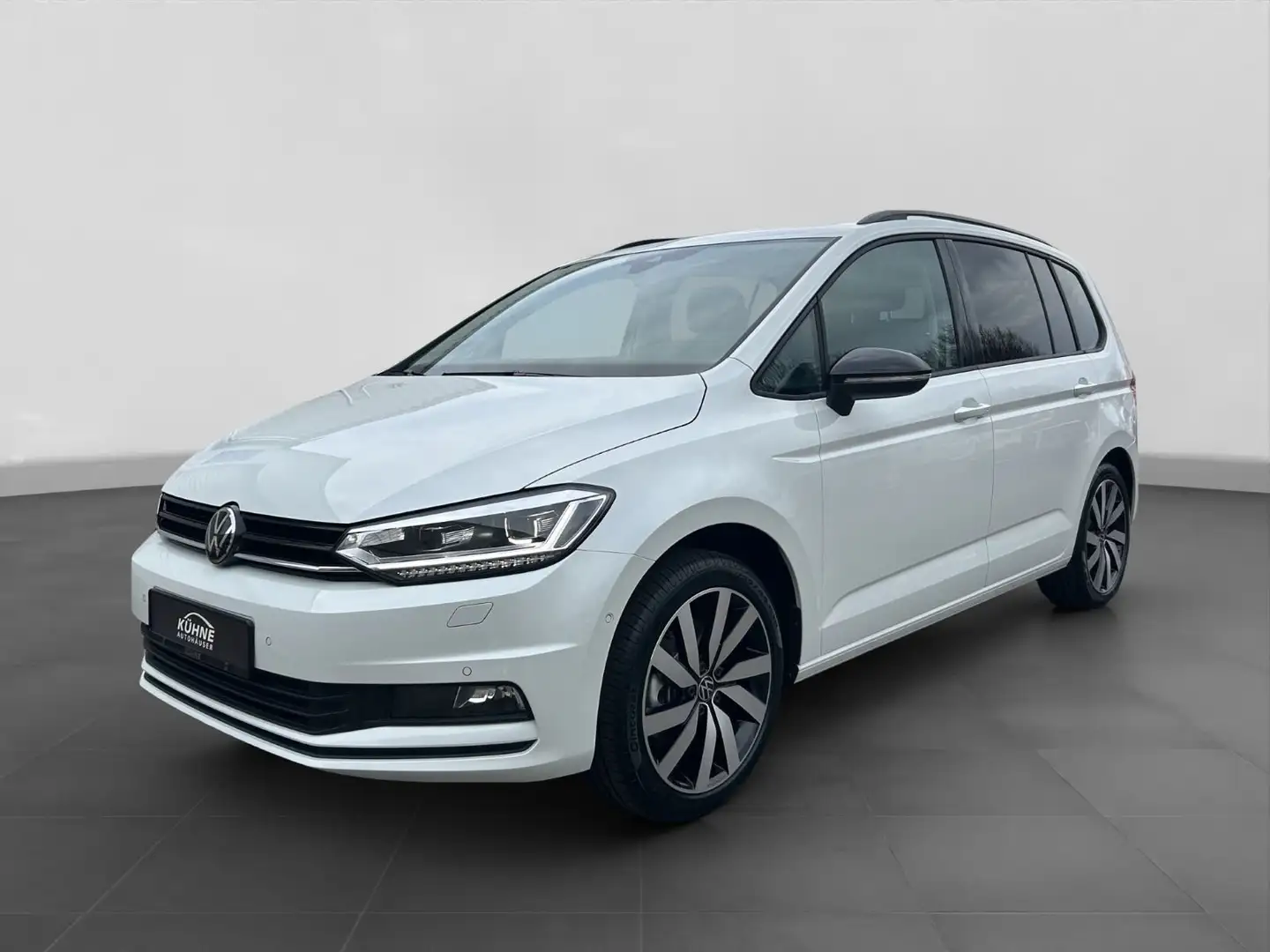 Volkswagen Touran Highline 1.5 TSI DSG Black Style | PANO Weiß - 2