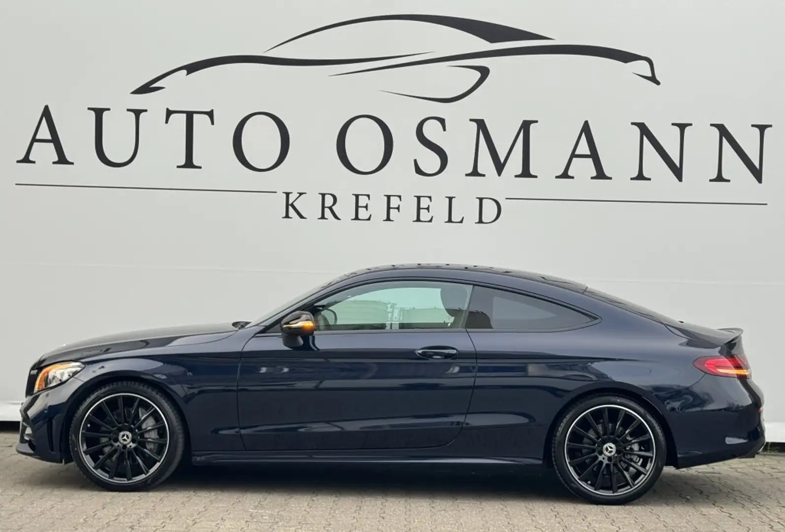 Mercedes-Benz C 300 Coupe 9G AMG-LINE DST NIGHTP. NP:73.387€ Blue - 2