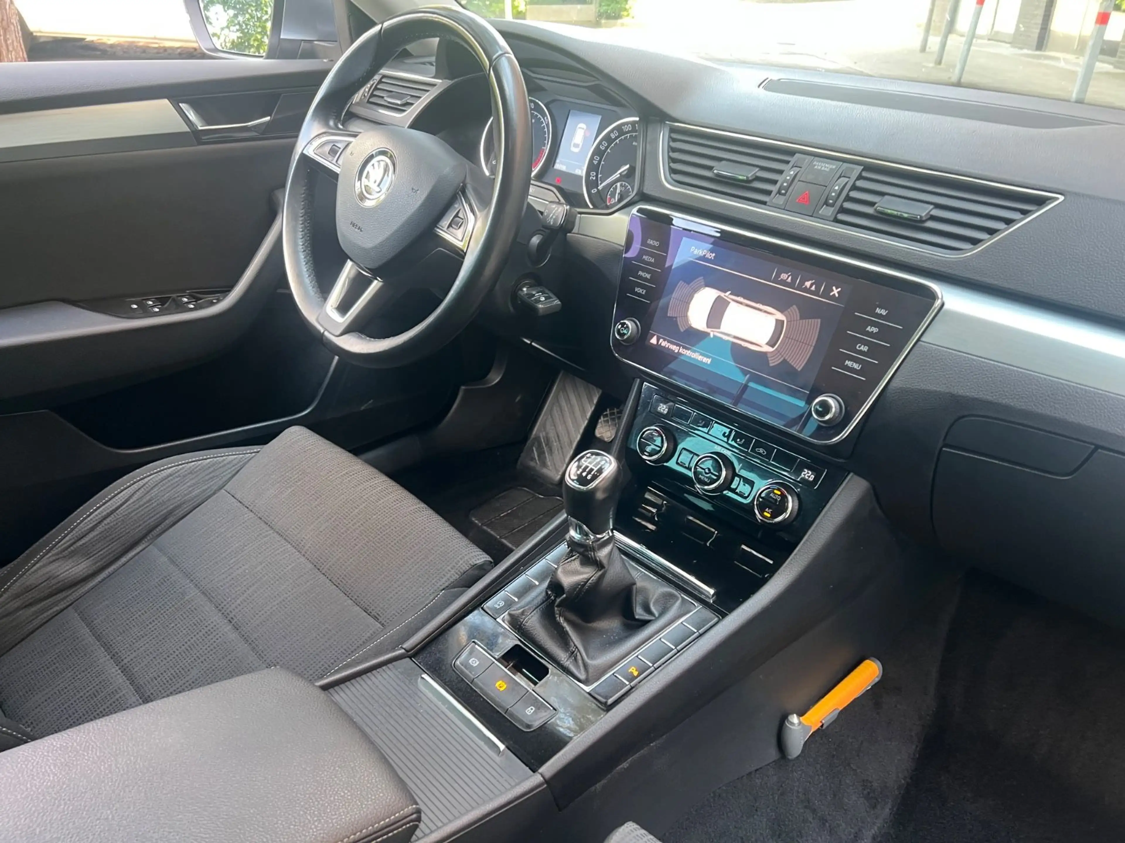 Skoda Superb Combi Ambition — photo 12