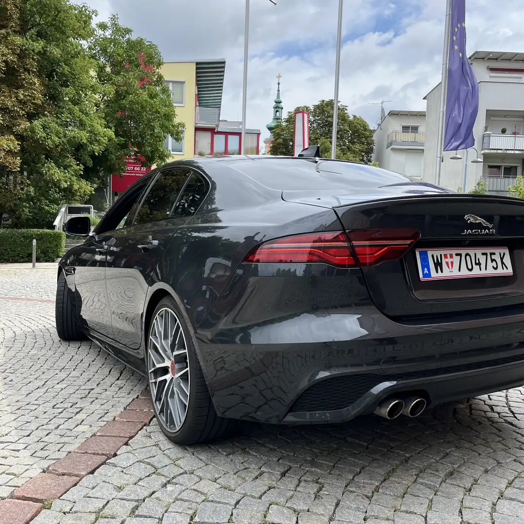 Jaguar XE D180 R-Dynamic SE Aut. - 2