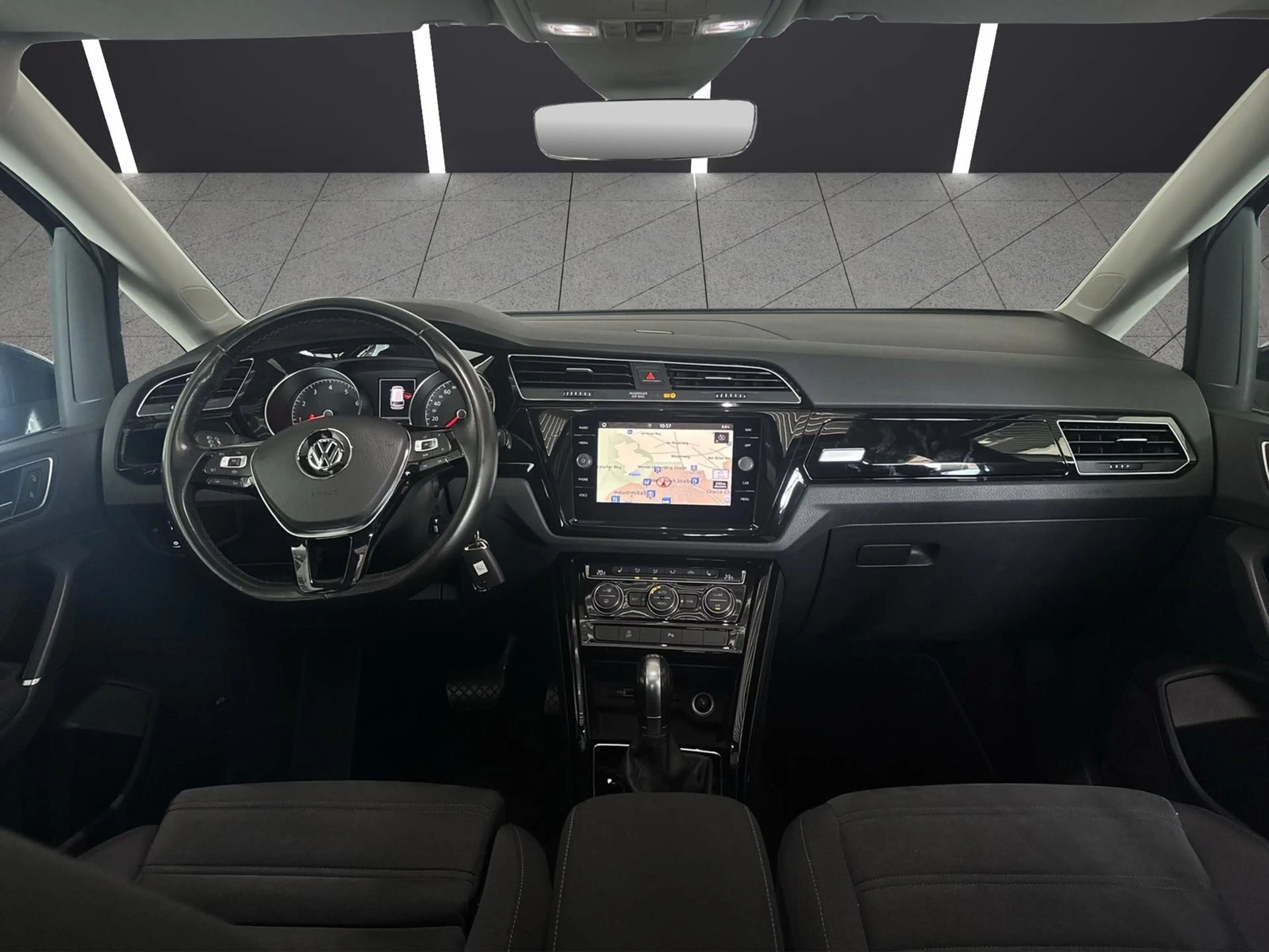 Volkswagen Touran 1.5 TSI Highline OPF Navi Pano 7-Sitzer — photo 10