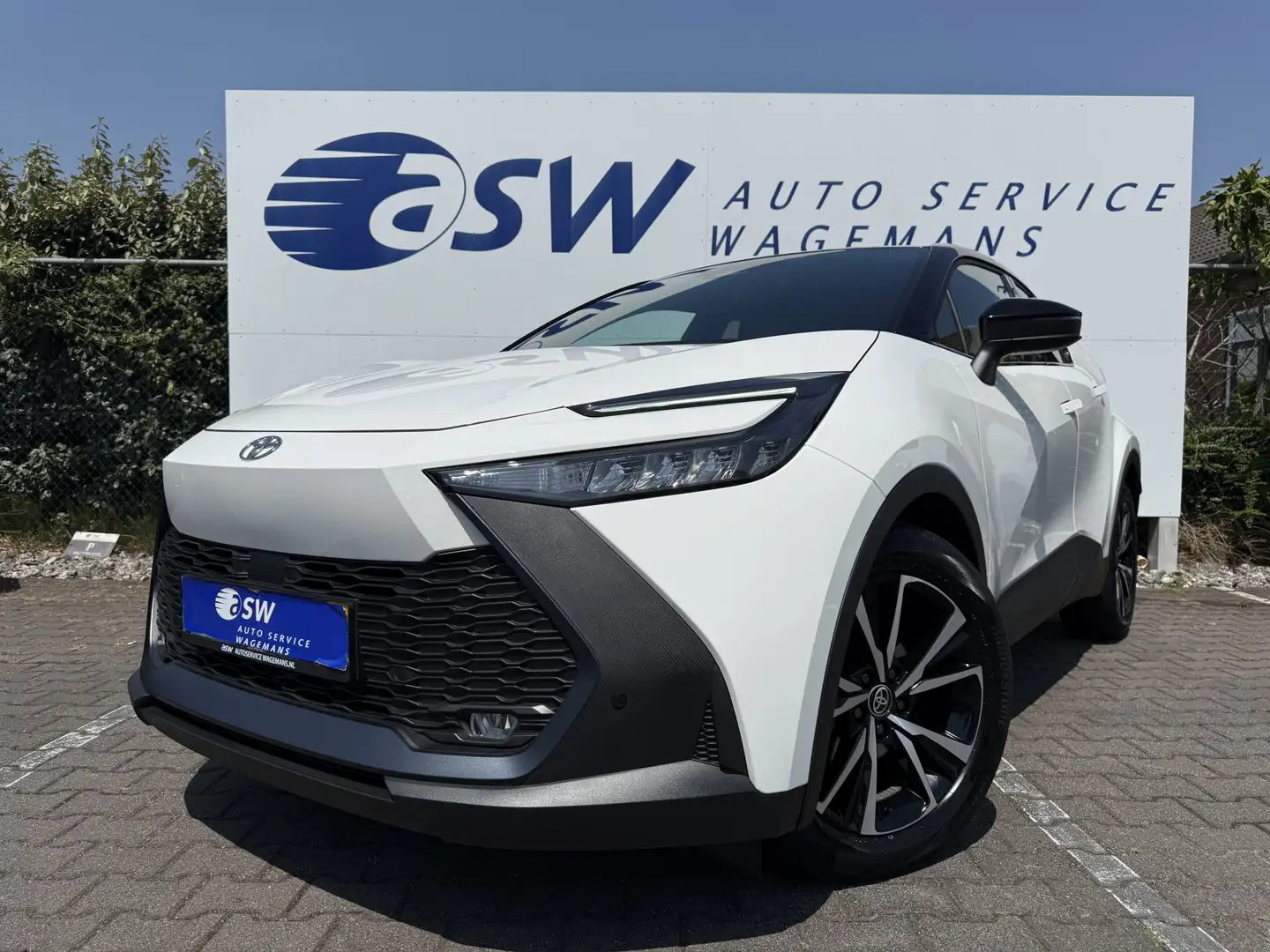 Toyota C-HR 2.0 Hybrid 200 Team D | CarPlay | ACC | Camera | L Wit - 2