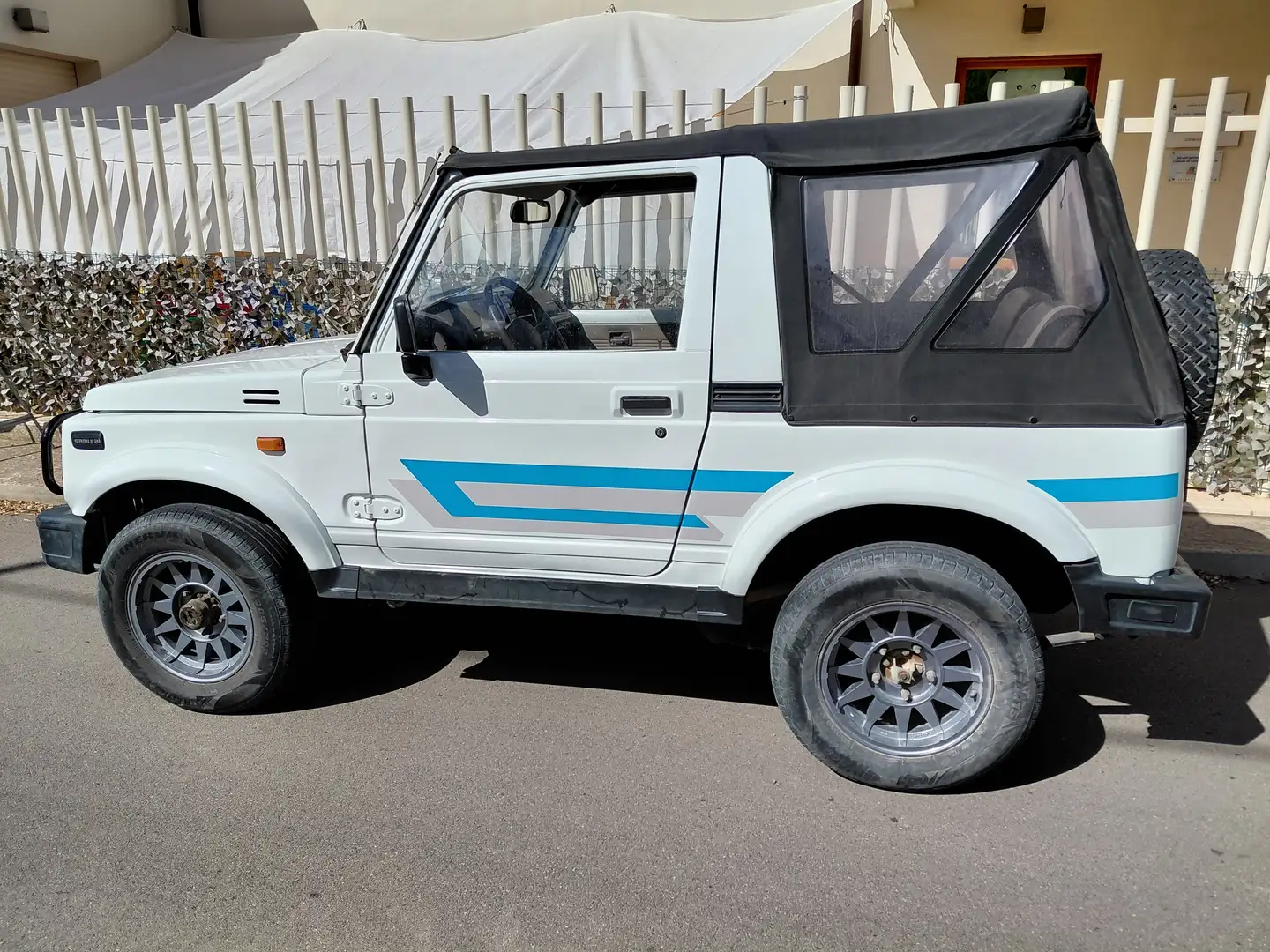 Suzuki Santana SJ 413 j/A motore suzuki G13 A auto storica Білий - 1