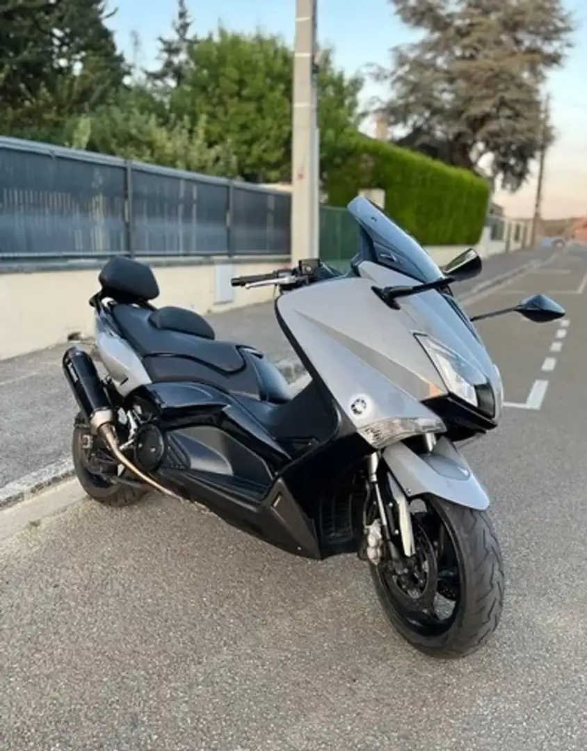 Yamaha TMAX 530 - 1