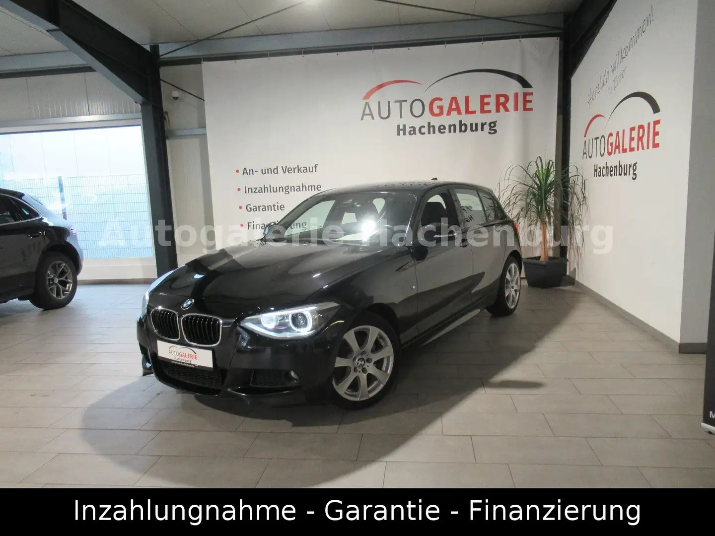 BMW 120 d xDrive M Sport/Navi/Bi-Xenon/Alcantara Černá - 1