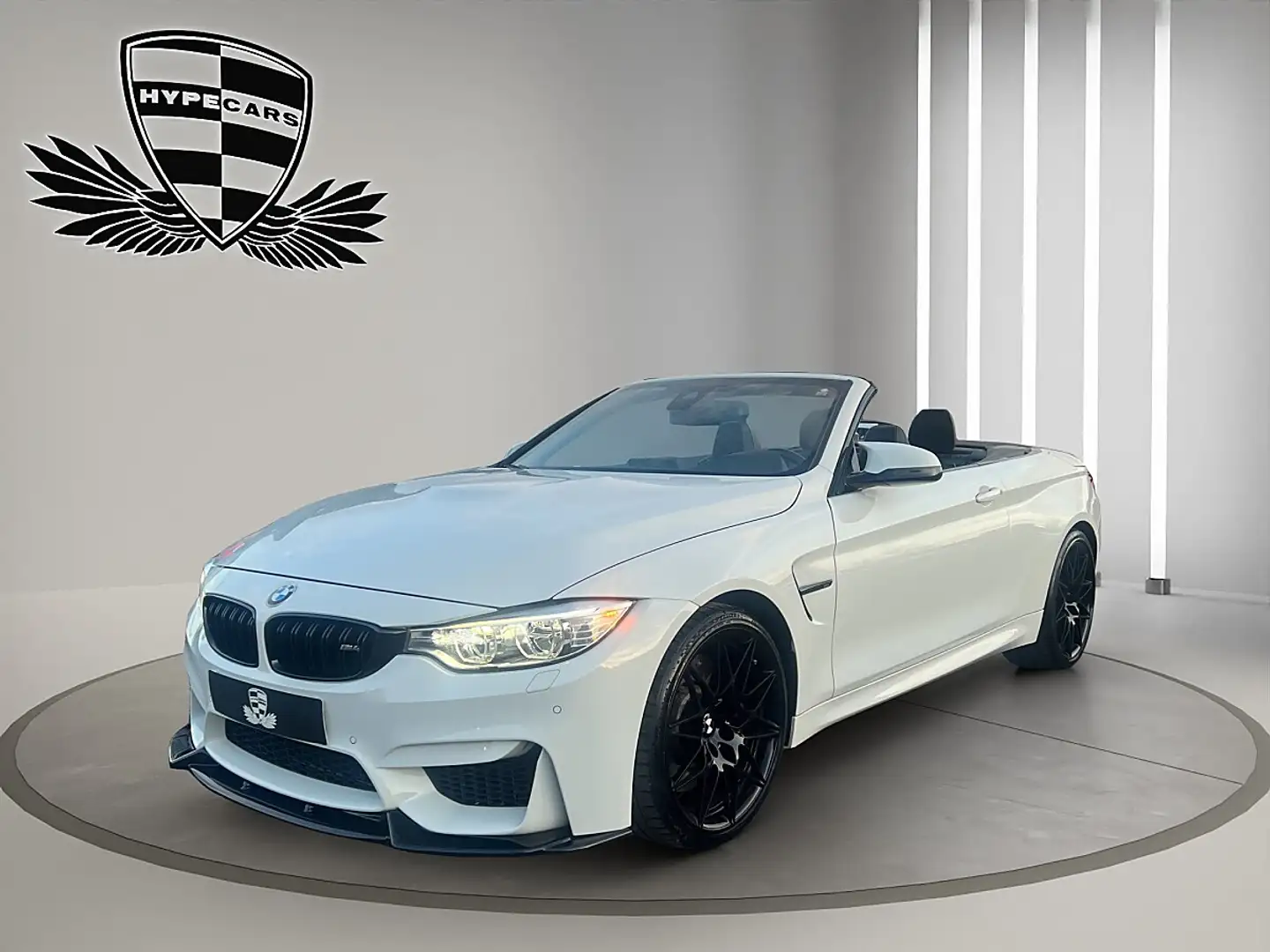 BMW M4 Competition Cabrio M-DKG *AKRAPOVIC*HARMAN KARDON* Weiß - 1