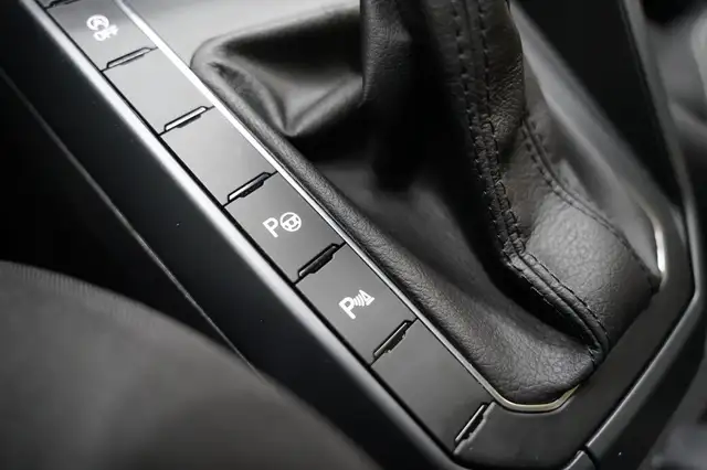 Volkswagen Polo view 24