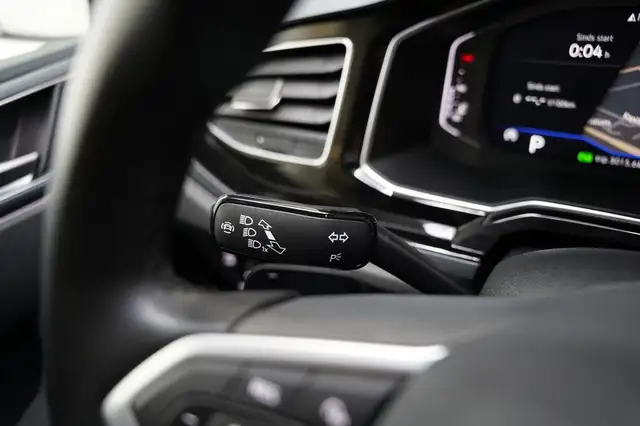 Volkswagen Polo view 23