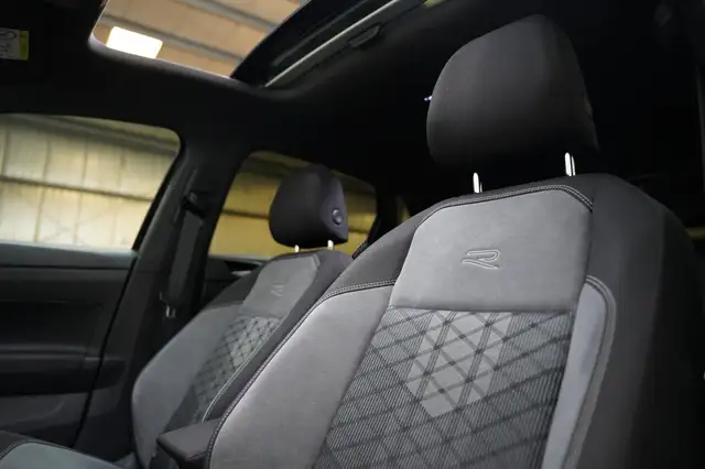 Volkswagen Polo view 15