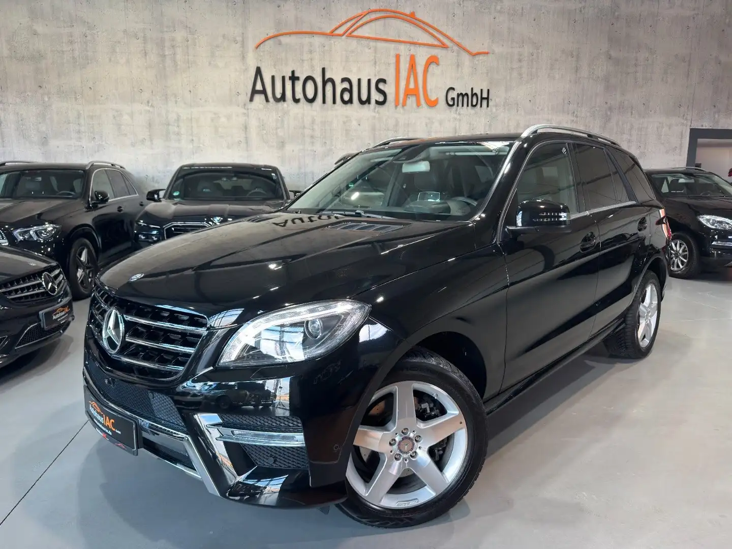 Mercedes-Benz ML 350 /CDI/BlueTec/AMG/PANO/SHZ/NAVI/LED/AHK Schwarz - 1