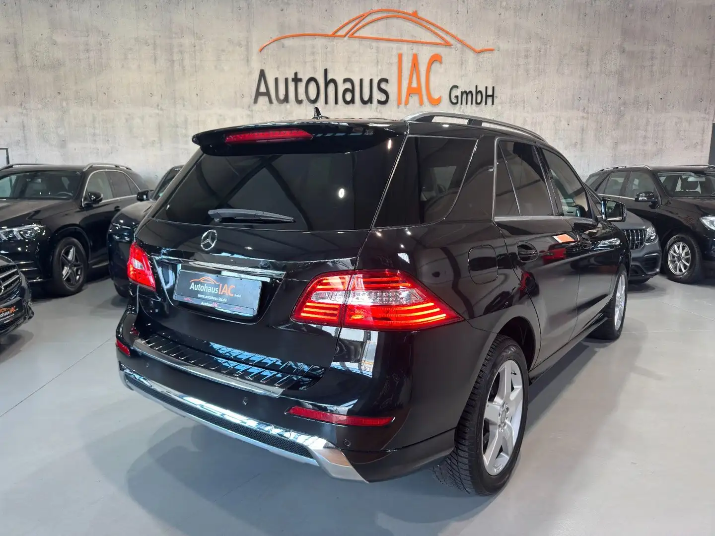 Mercedes-Benz ML 350 /CDI/BlueTec/AMG/PANO/SHZ/NAVI/LED/AHK Schwarz - 2