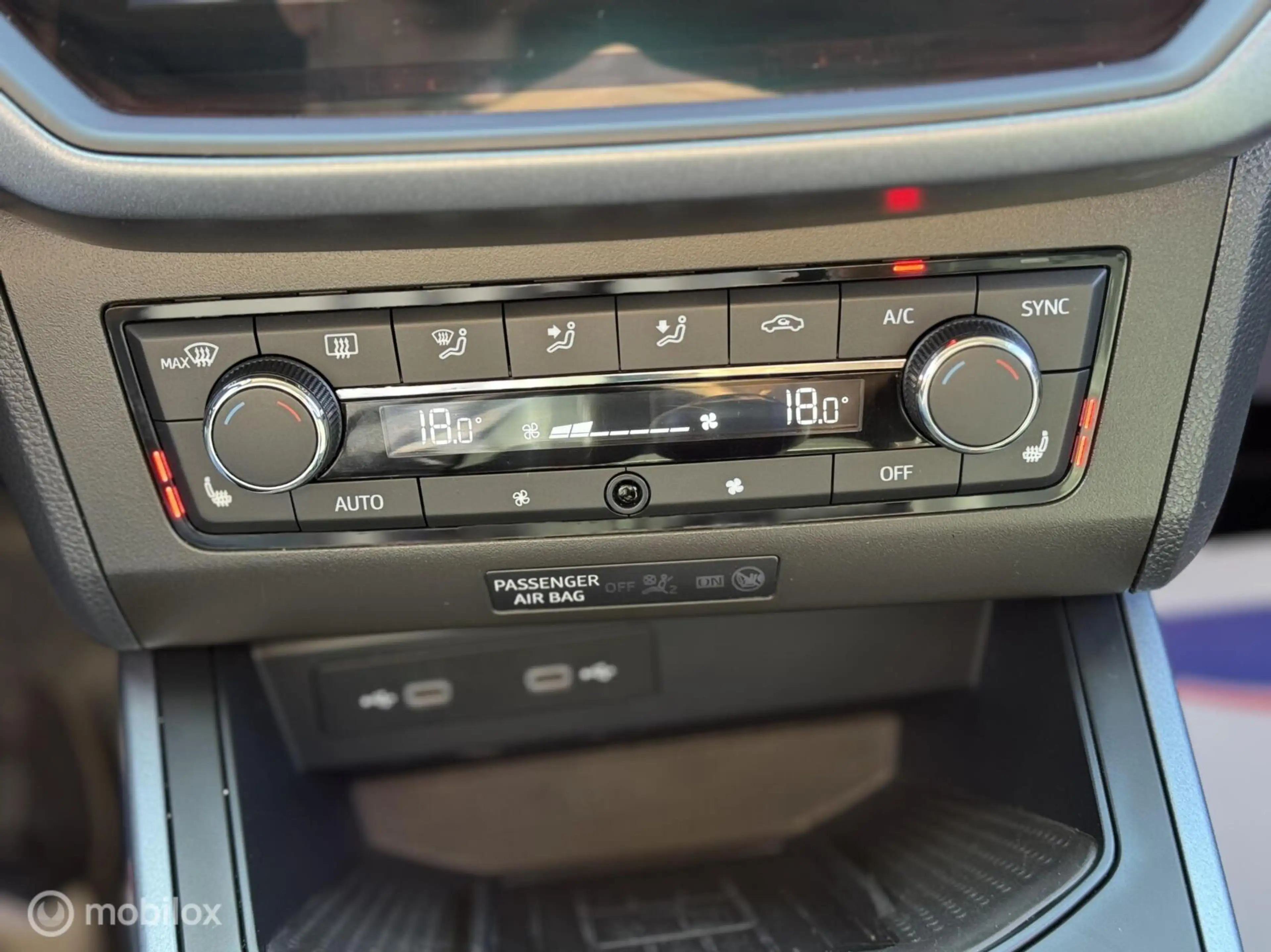 SEAT Arona 1.0 TSI Style Business Intense Plus — photo 24