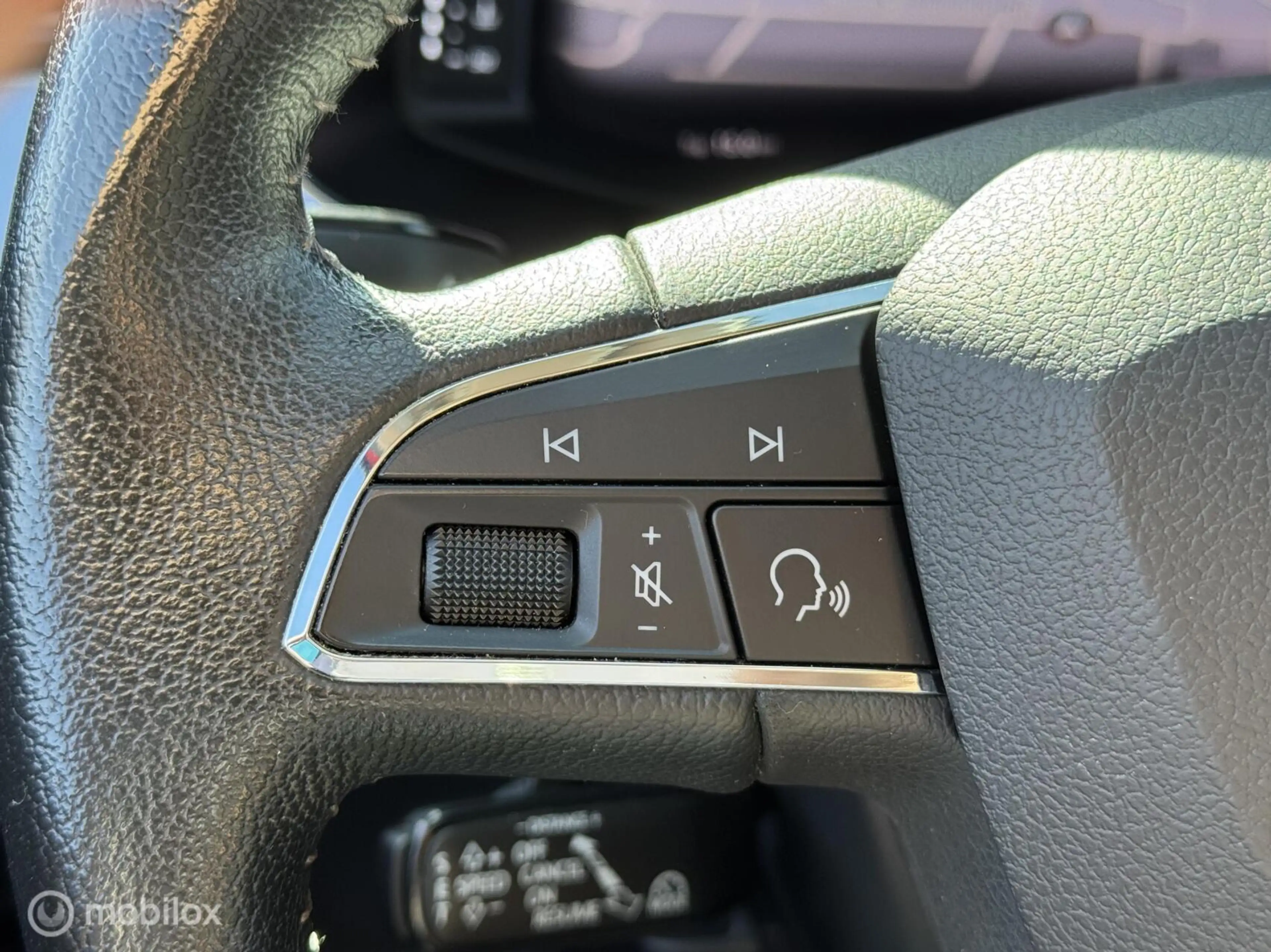 SEAT Arona 1.0 TSI Style Business Intense Plus — photo 17