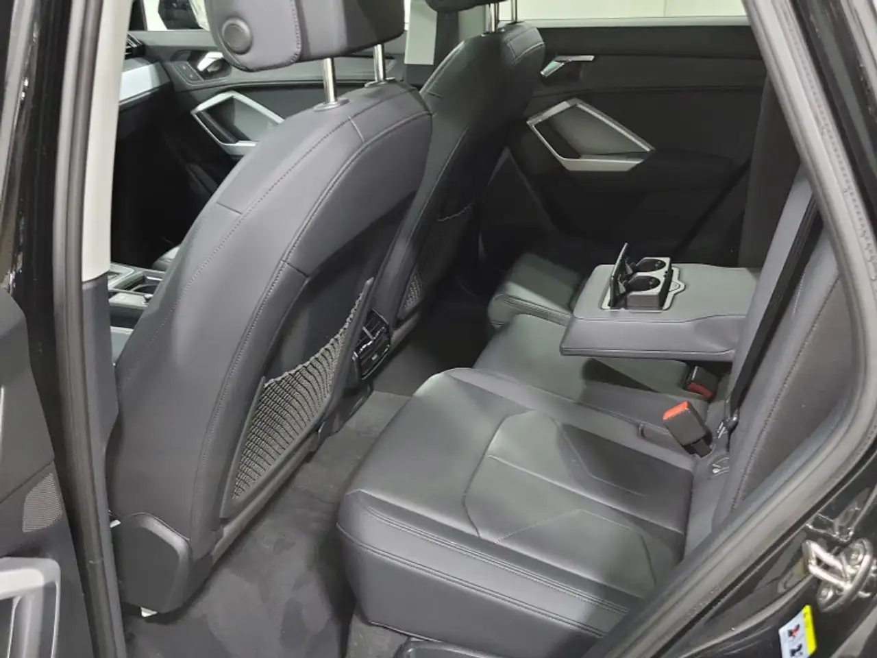 Audi Q3 снимка Audi Q3