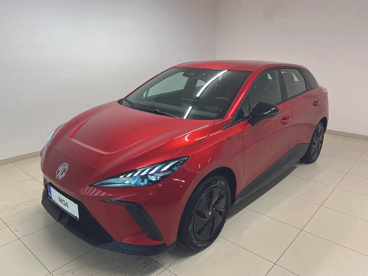 MG MG4 EV 51 kWh Standard Rot - 1