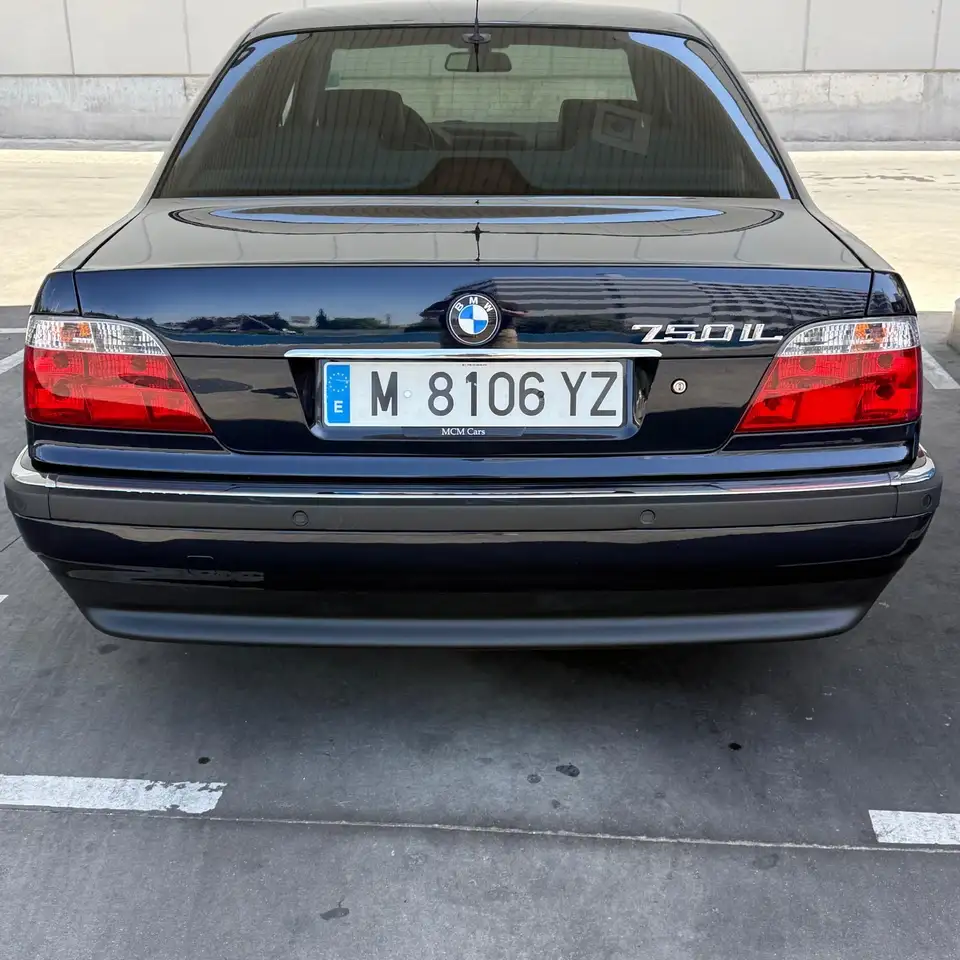 BMW 750i Aut. L, foto 11