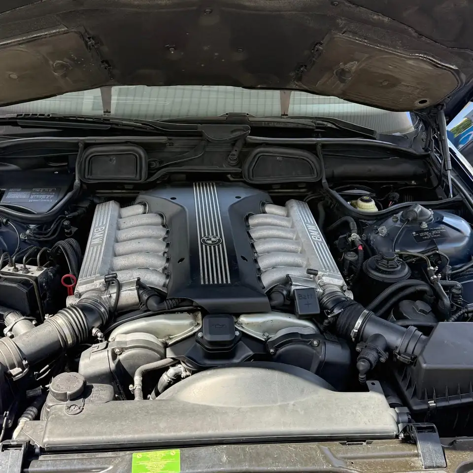 BMW 750i Aut. L, foto 7