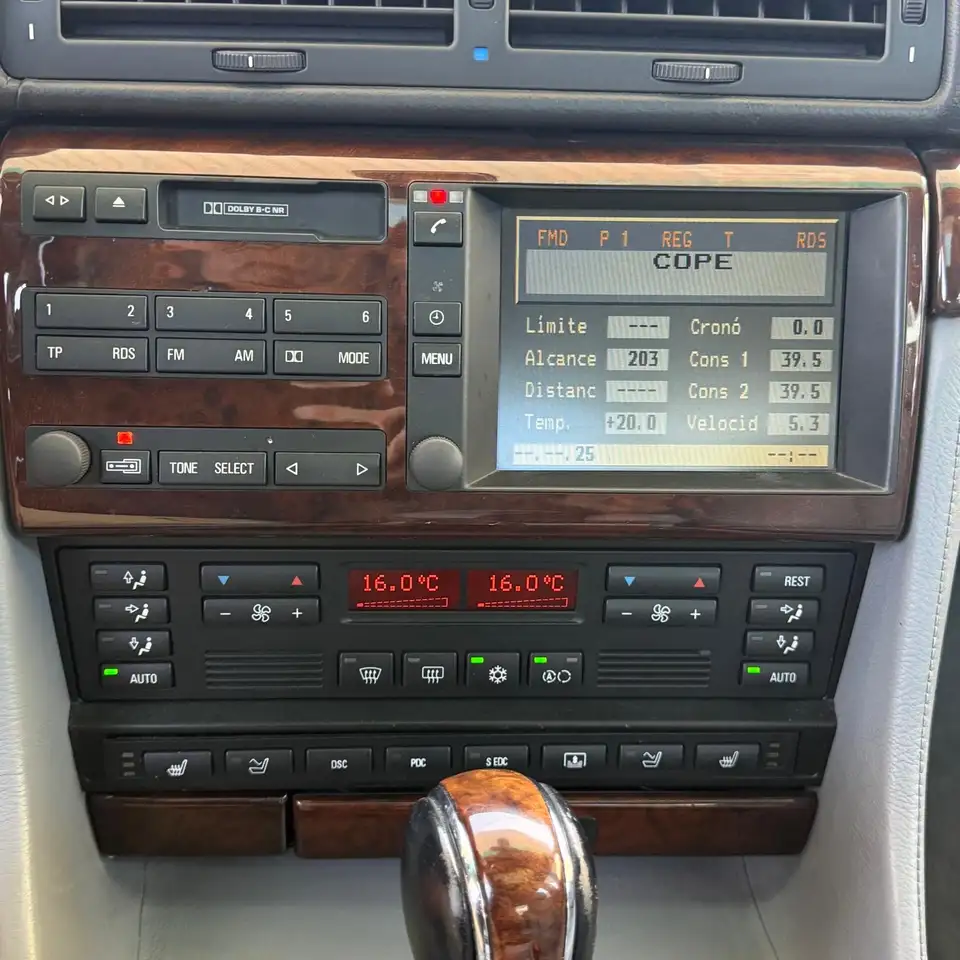 BMW 750i Aut. L, foto 9