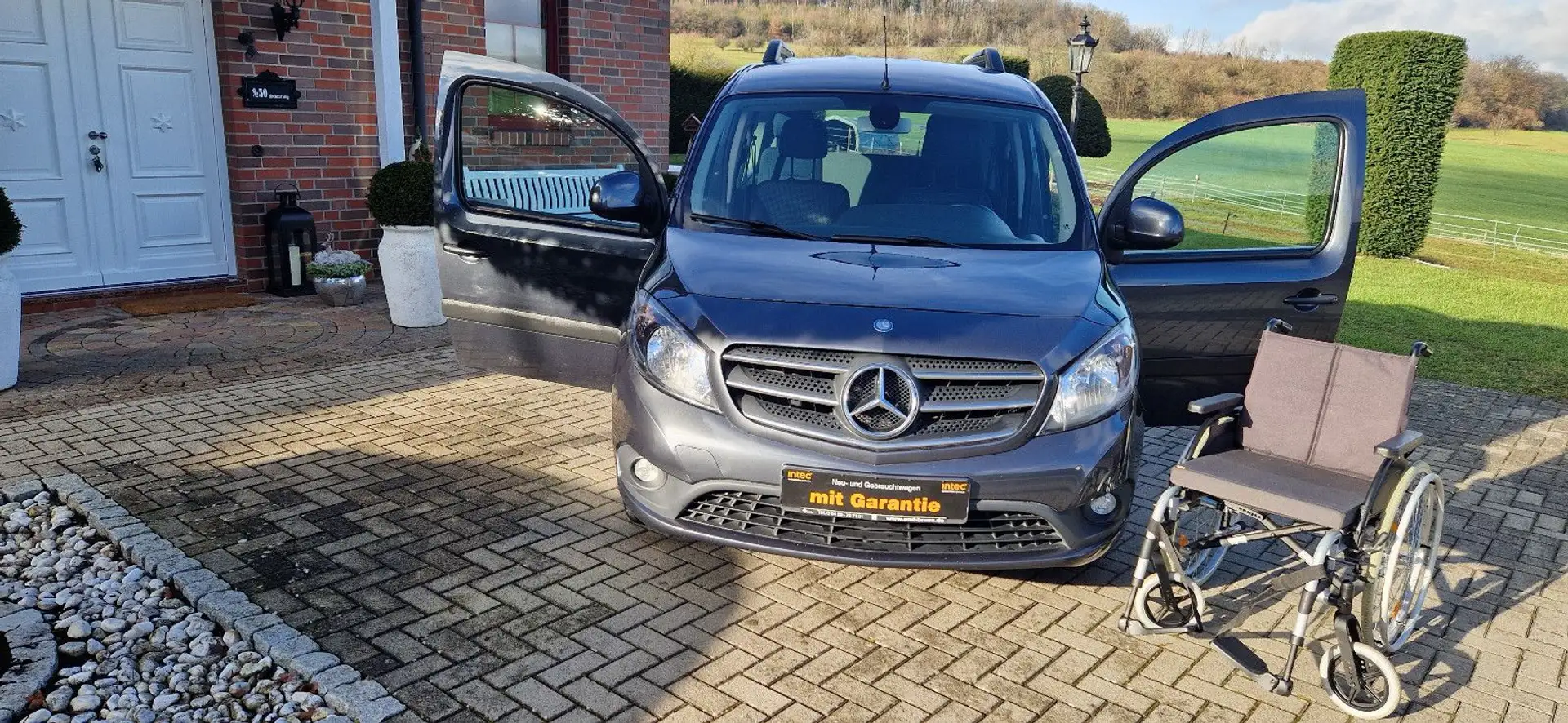 Mercedes-Benz Citan Kombi 111 CDI*Behindertengerecht*Klima* Gris - 2
