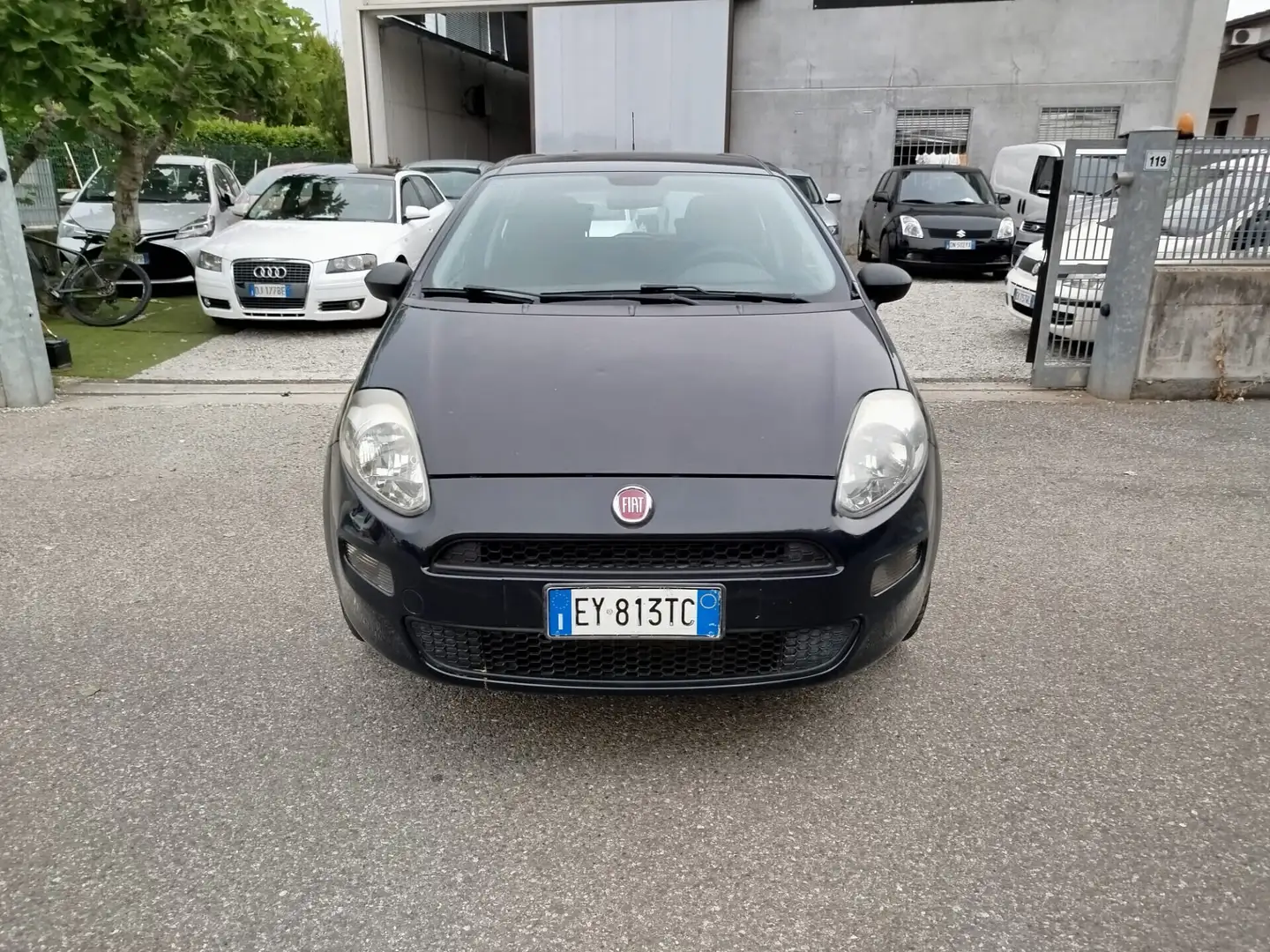 Fiat Punto 1.4 8V 5 porte Natural Power Lounge Blau - 2