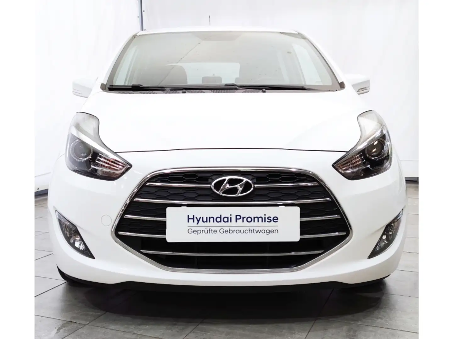Hyundai iX20 Style 1.6 Automatik Navi Kamera SHZ Blanc - 2