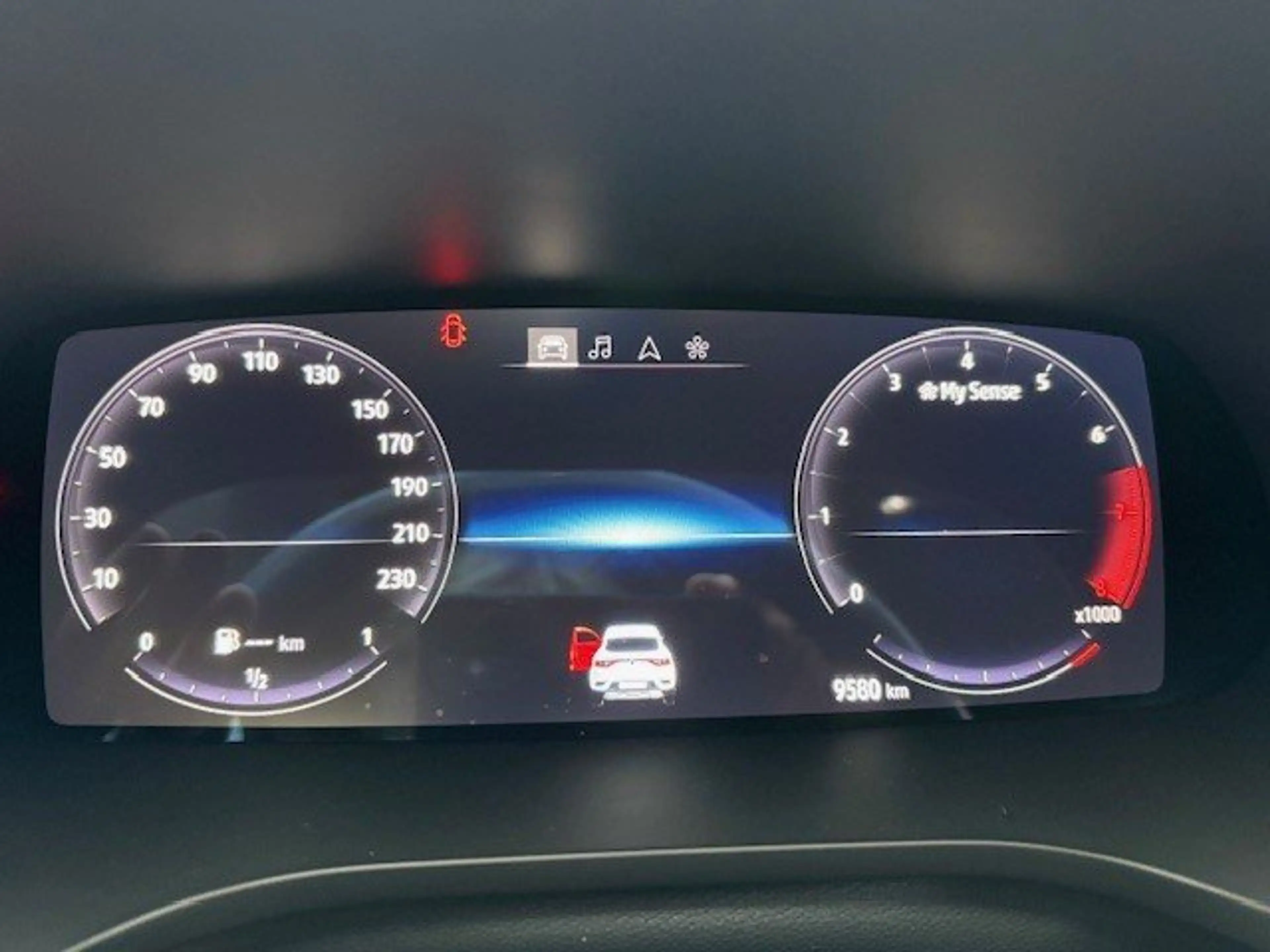 Renault Arkana Techno Automatic — photo 14