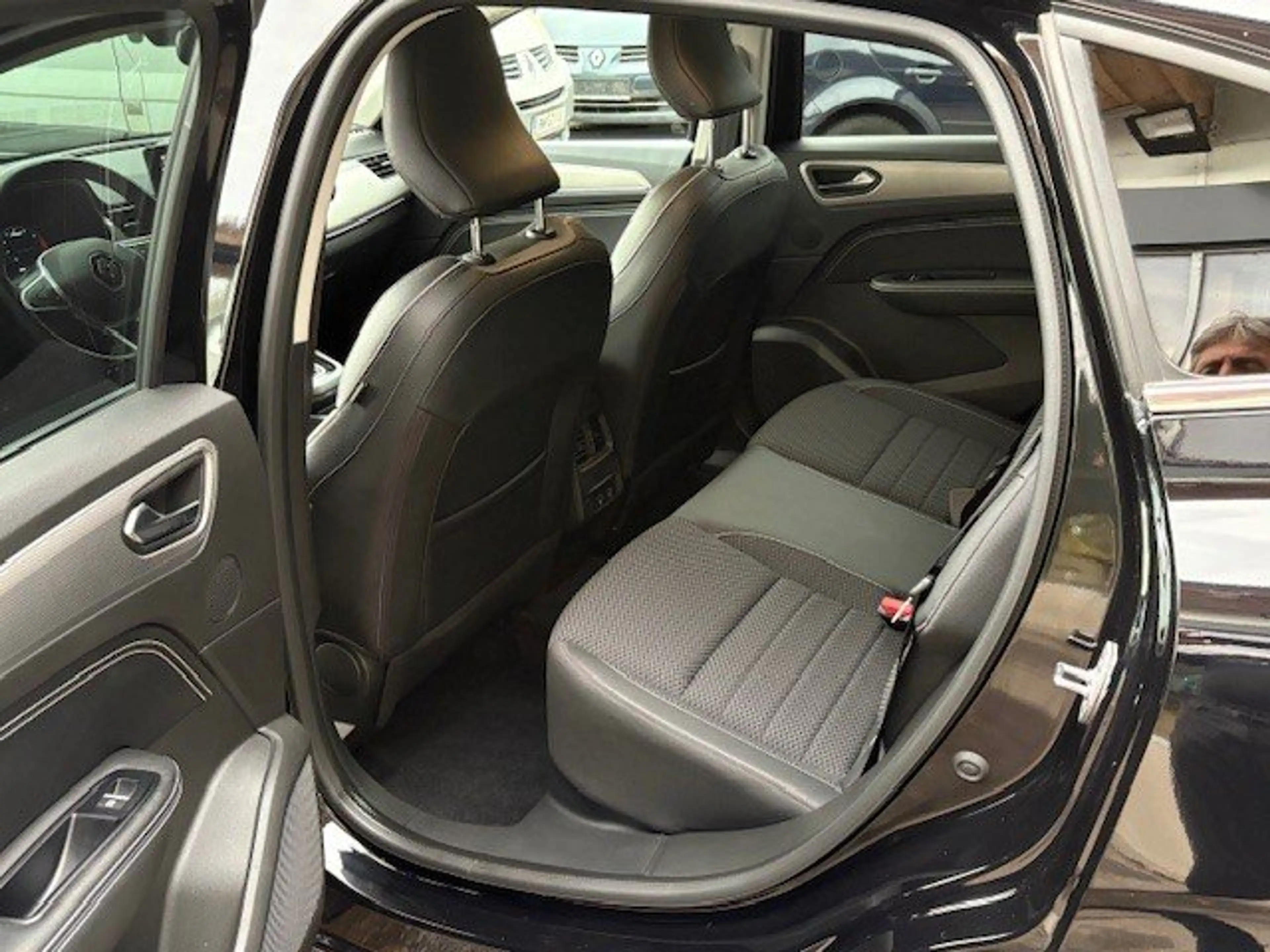 Renault Arkana Techno Automatic — photo 12