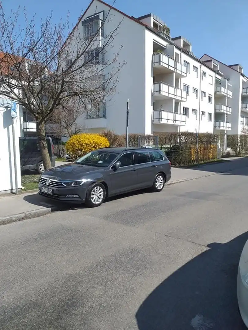 Volkswagen Passat Variant 2.0 tdi Comfortline 150cv dsg - 2