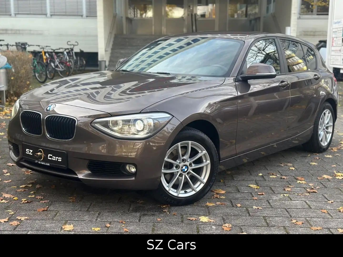 BMW 120 d 5-trg.*xDrive*LED*PDC*1.HAND*SHZ Braun - 1