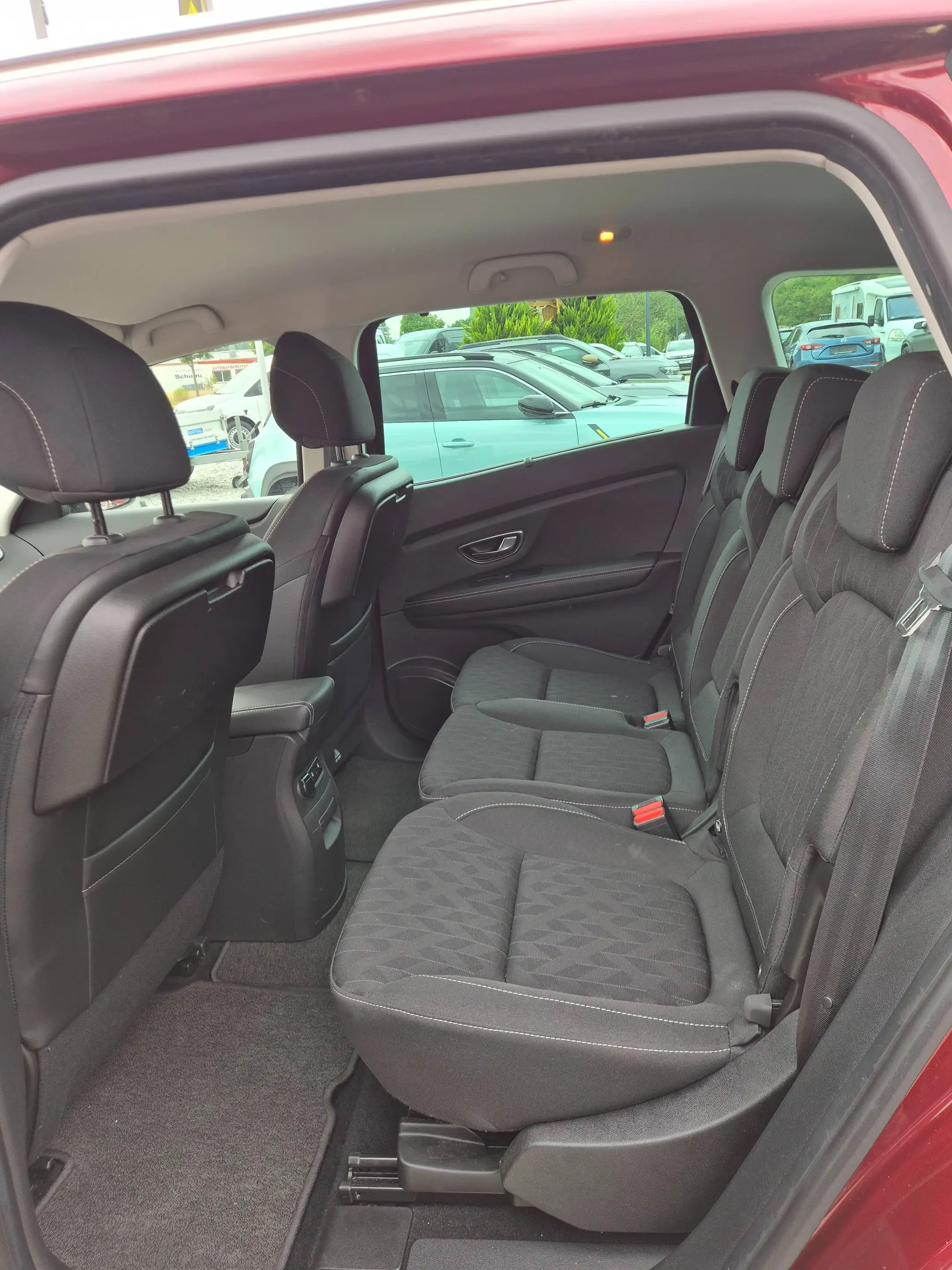 Renault Grand Scenic Limited Deluxe 1.3 TCe 140 — photo 15