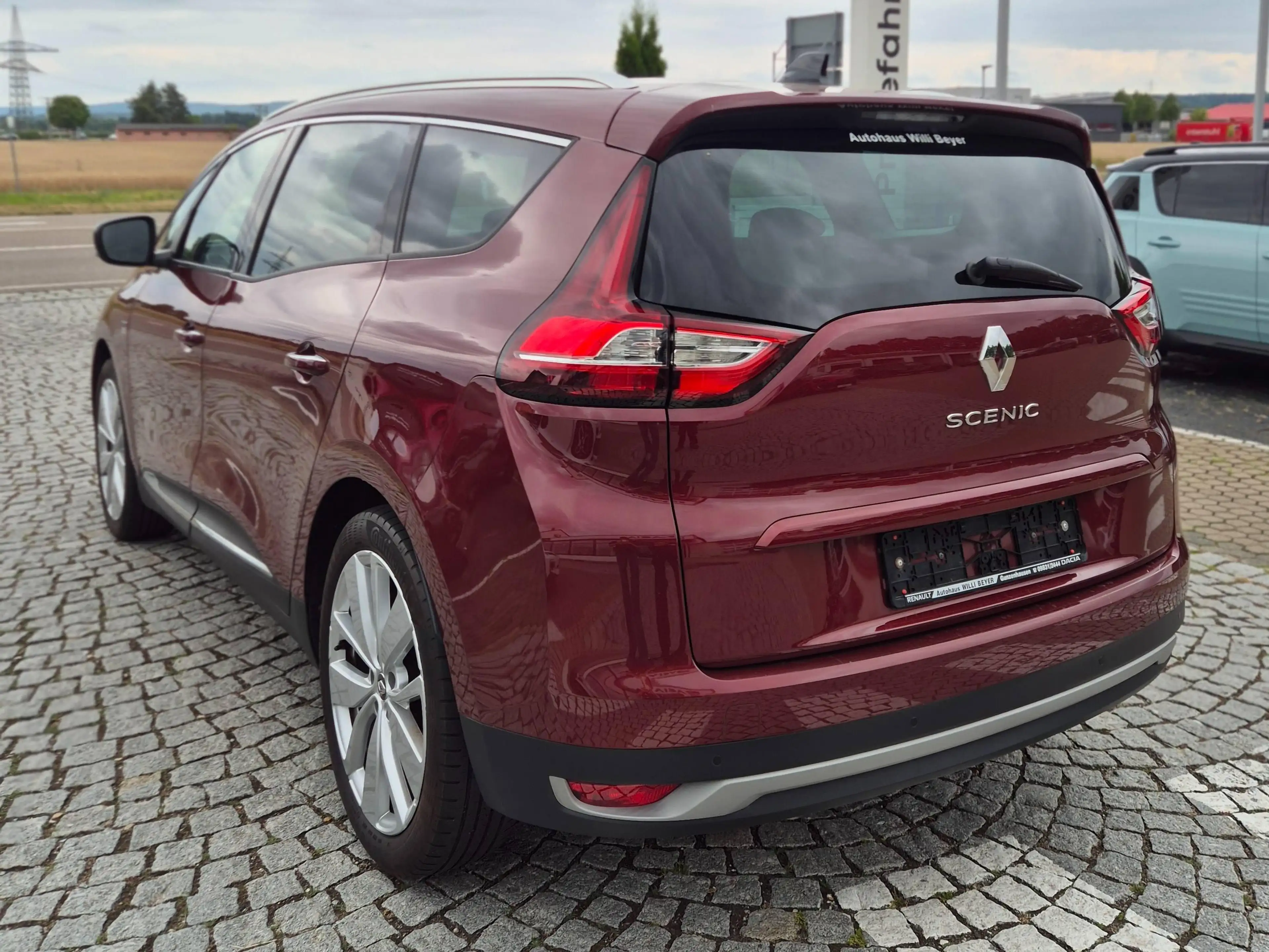 Renault Grand Scenic Limited Deluxe 1.3 TCe 140 — photo 5