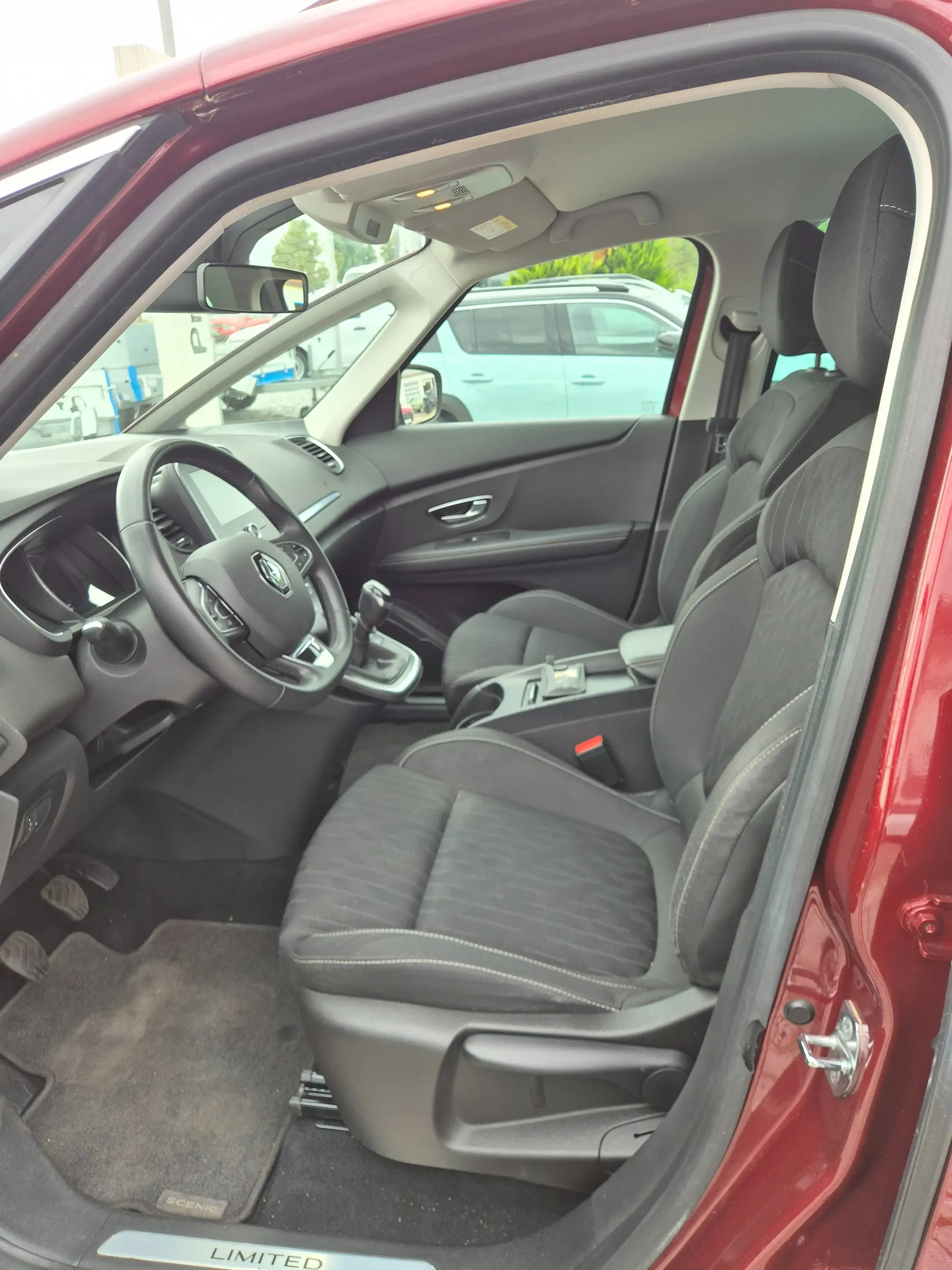 Renault Grand Scenic Limited Deluxe 1.3 TCe 140 — photo 14