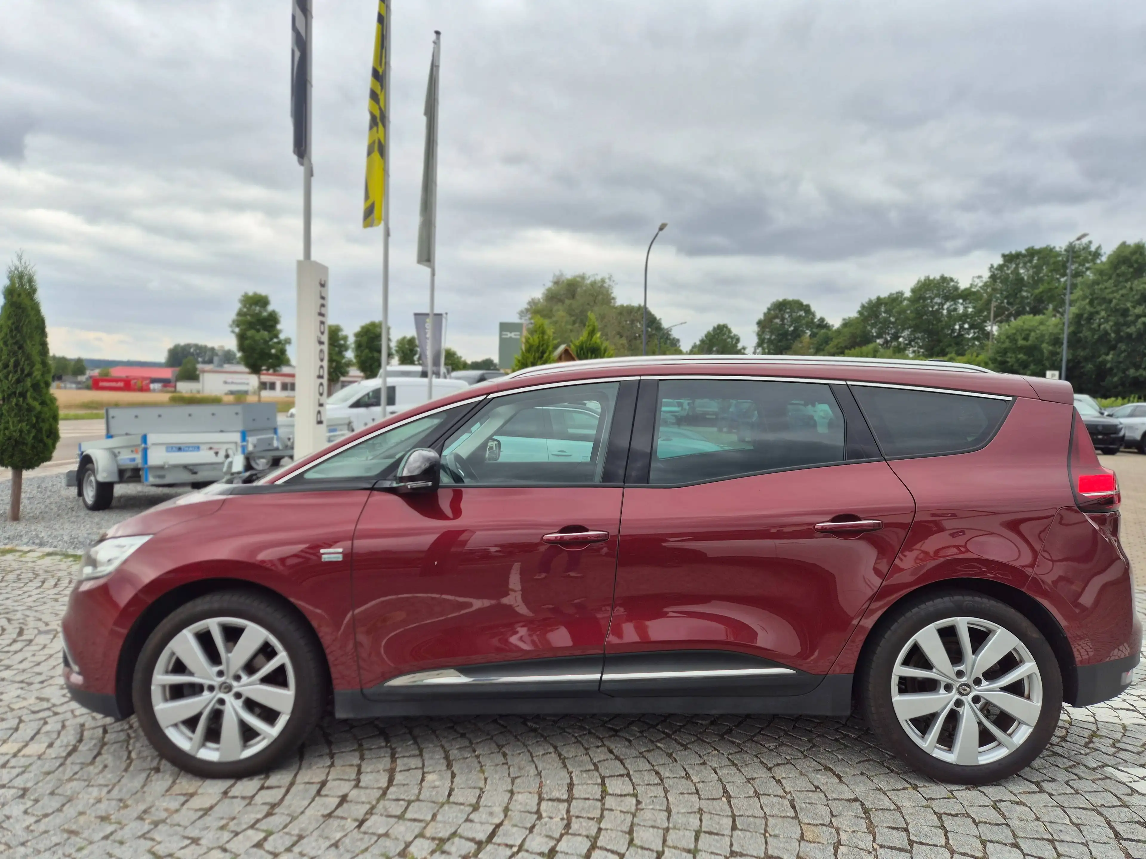 Renault Grand Scenic Limited Deluxe 1.3 TCe 140 — photo 6