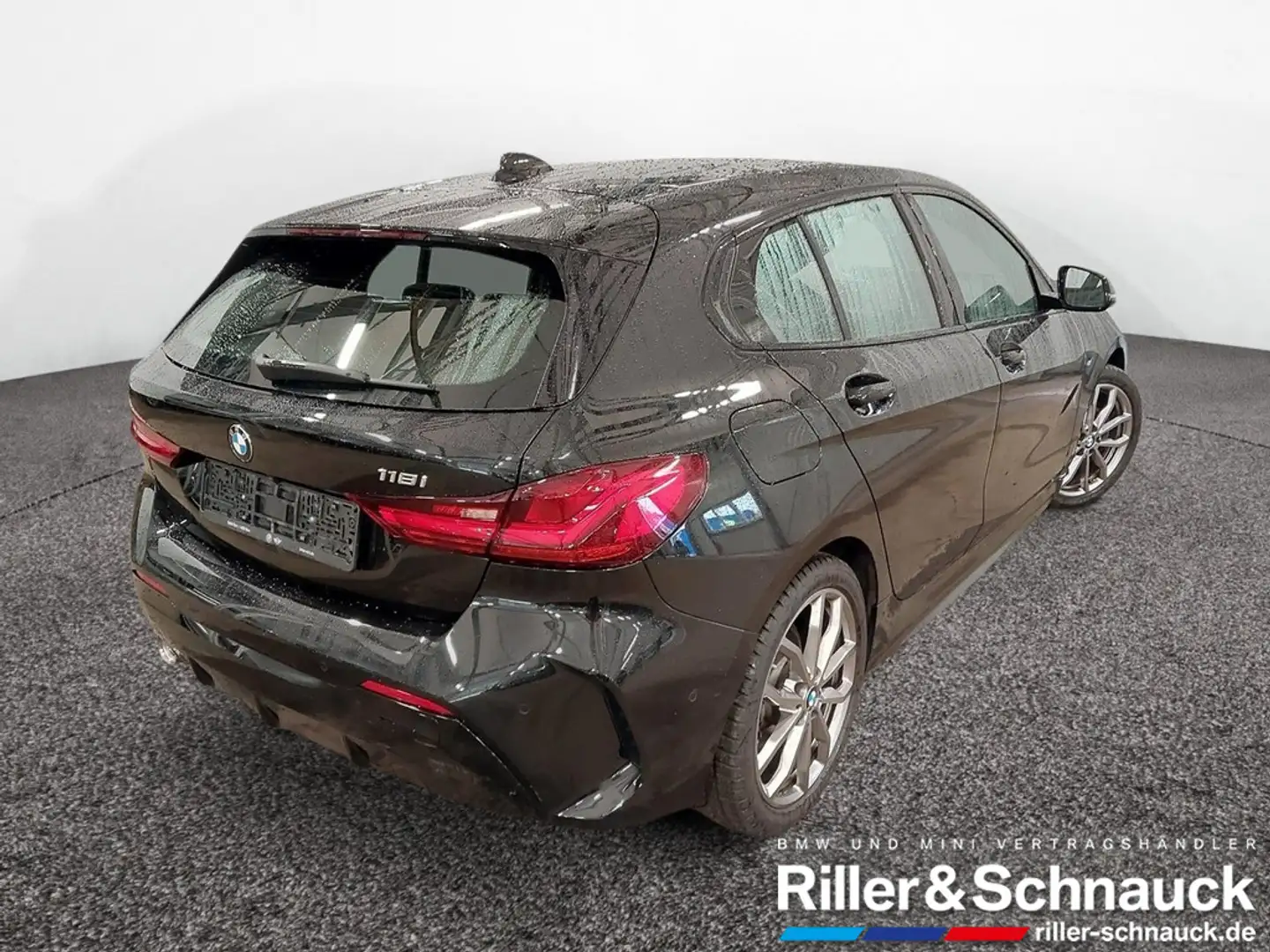 BMW 118 i M Sport LED+NAVI+KAM+SHZG Schwarz - 2