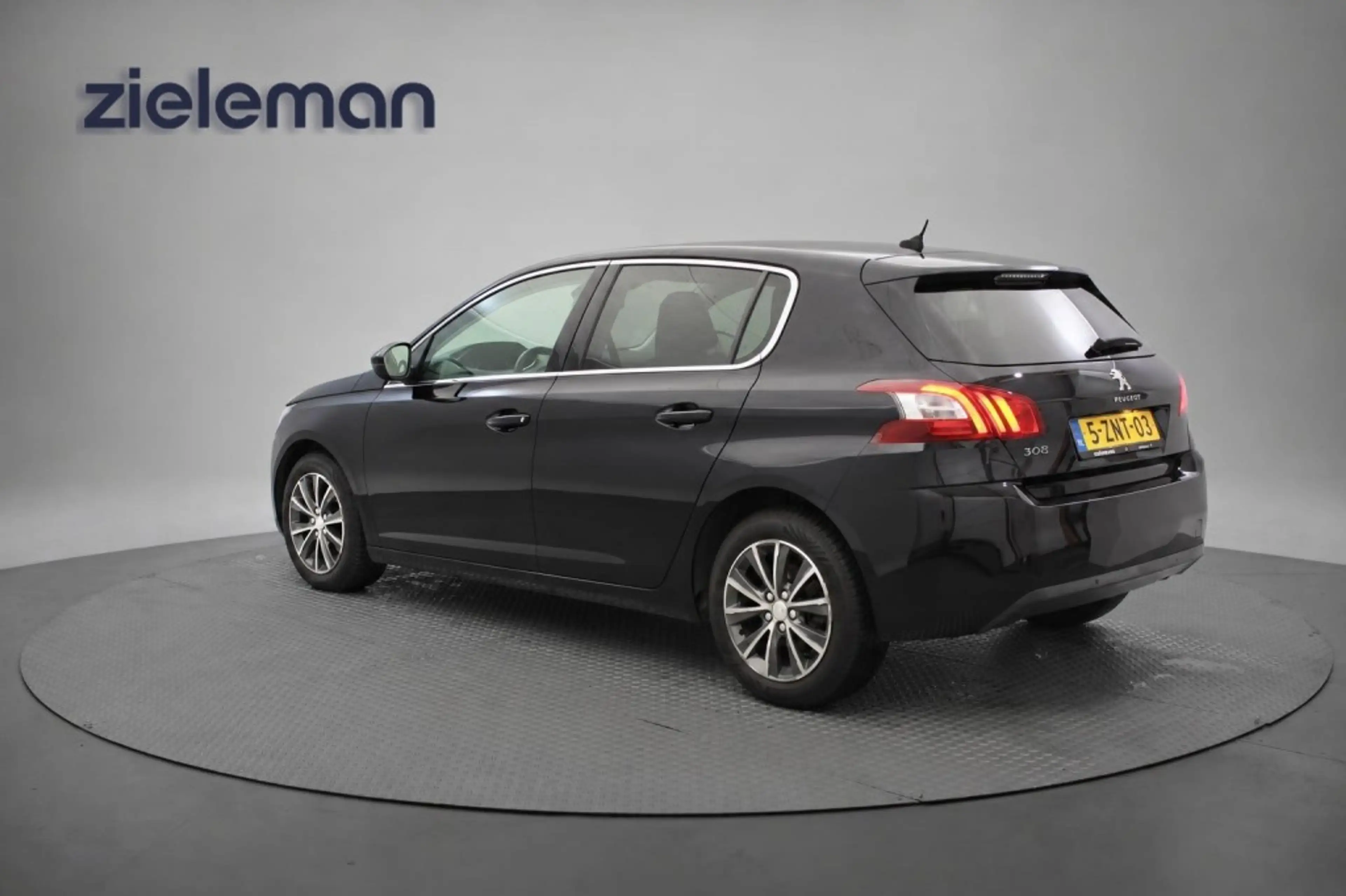 Peugeot 308 1.2 Blue Lease Premium - Panorama, Navi, Clima, Cr — photo 3