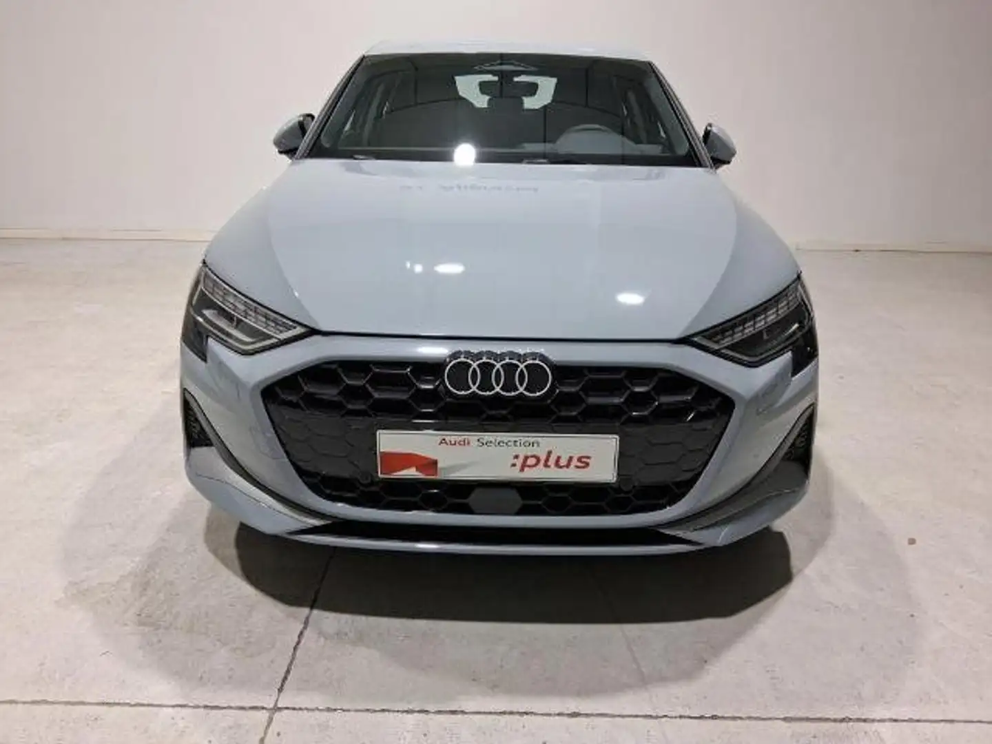 Audi A3 Sportback TFSI e Advanced S tronic 150kW Gris - 2