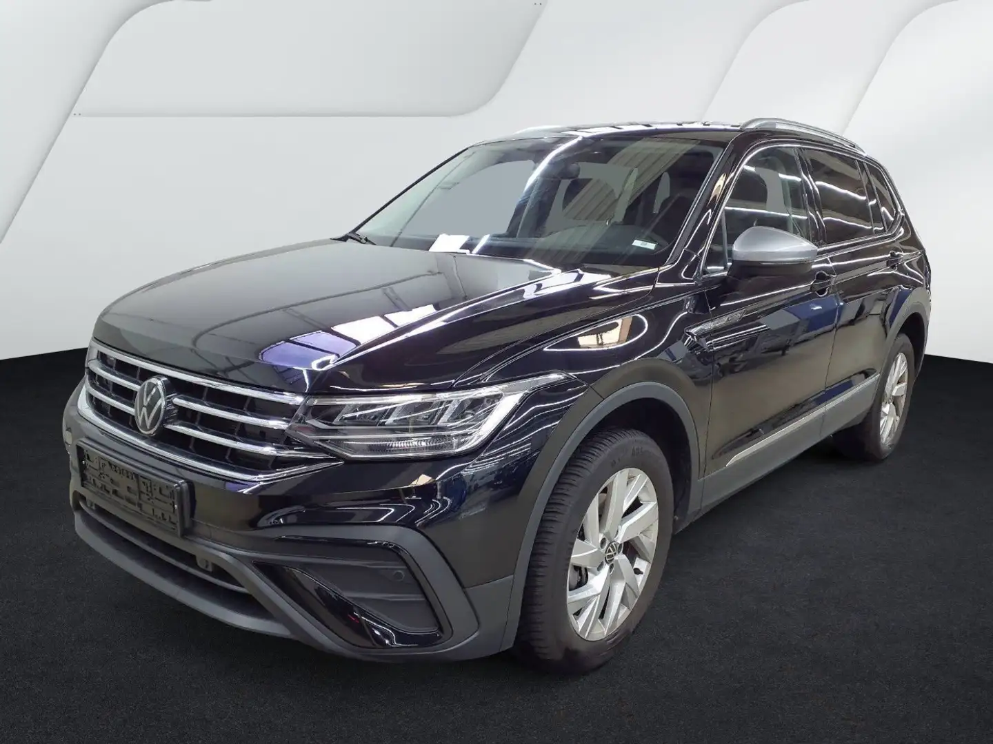 Volkswagen Tiguan Allspace LIFE 2.0TDI 150PS DSG ACC.AHK.KAMERA.NAVI+VC.7-SIT crna - 2