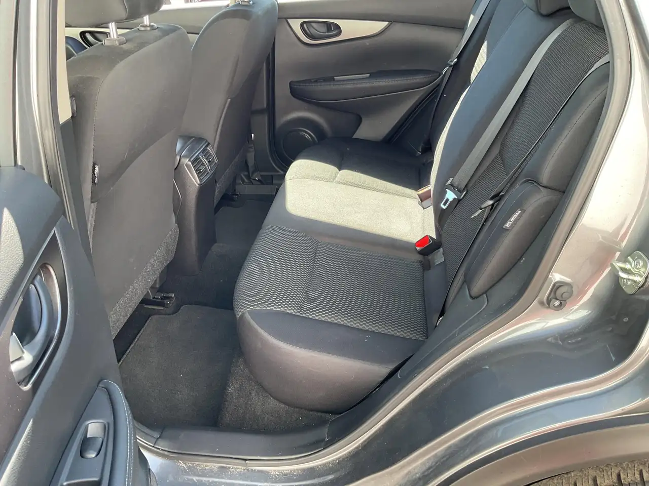 Nissan Qashqai снимка Nissan Qashqai
