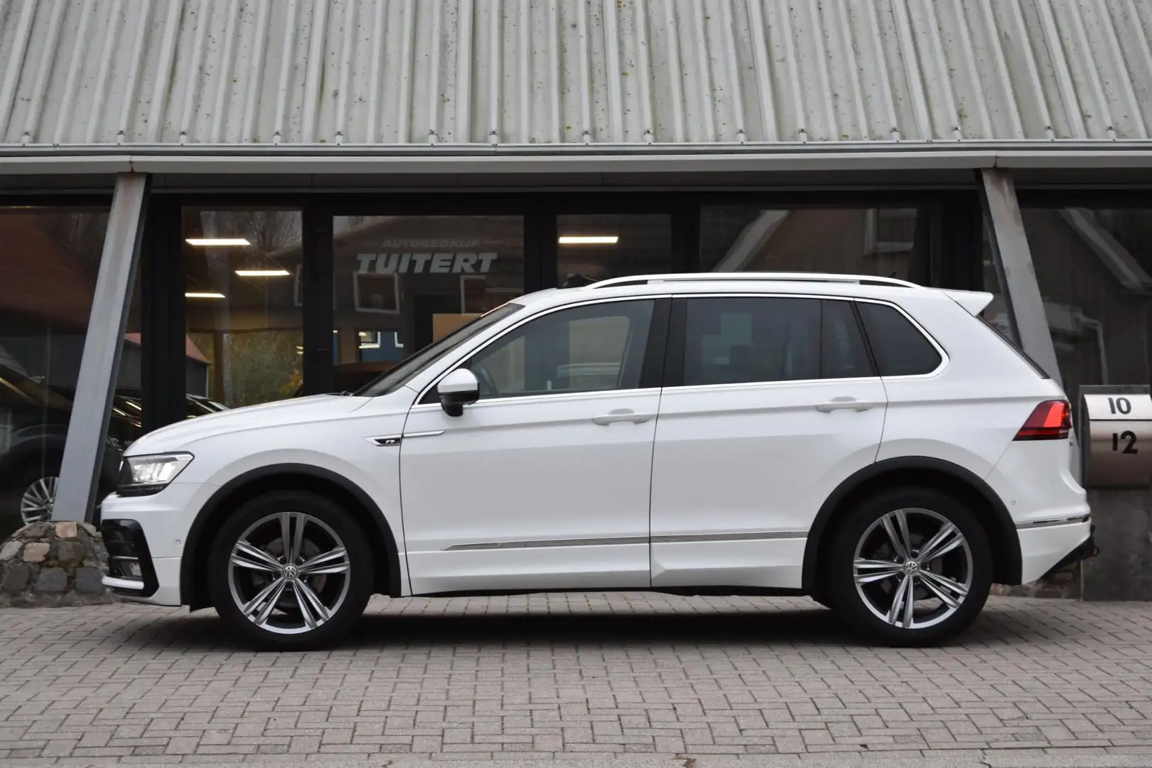 Volkswagen Tiguan 1.5 TSI ACT R-Line | TREKHAAK | CAMERA | DEALER ON Blanc - 2