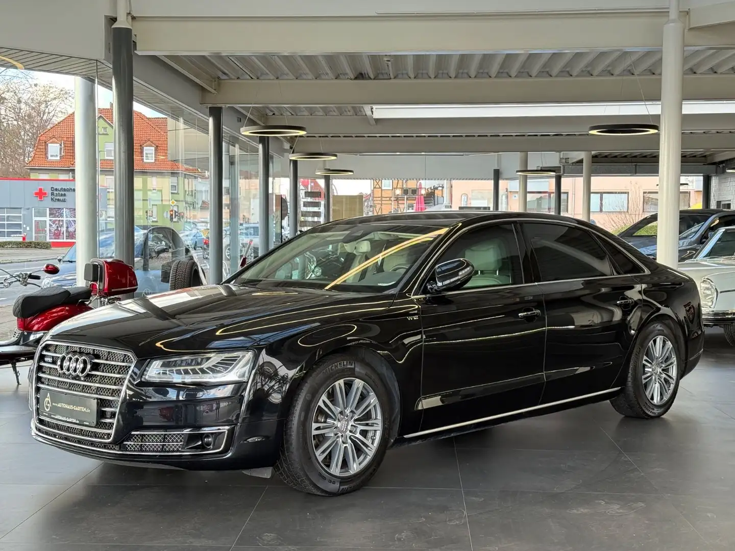Audi A8 W12 L Security Werks Panzer Armored VR7/VR9 Schwarz - 1